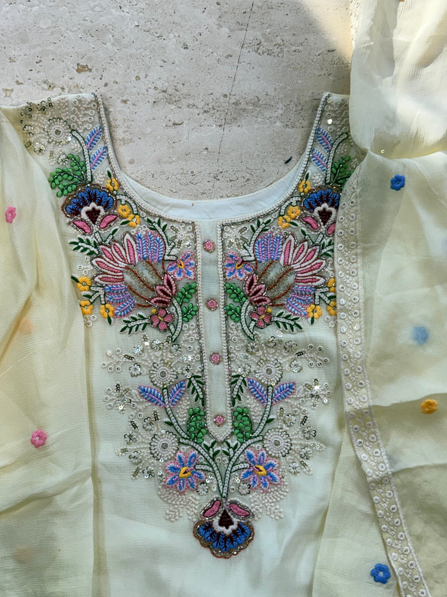 PARO SHIFFON GARARA SUIT 27