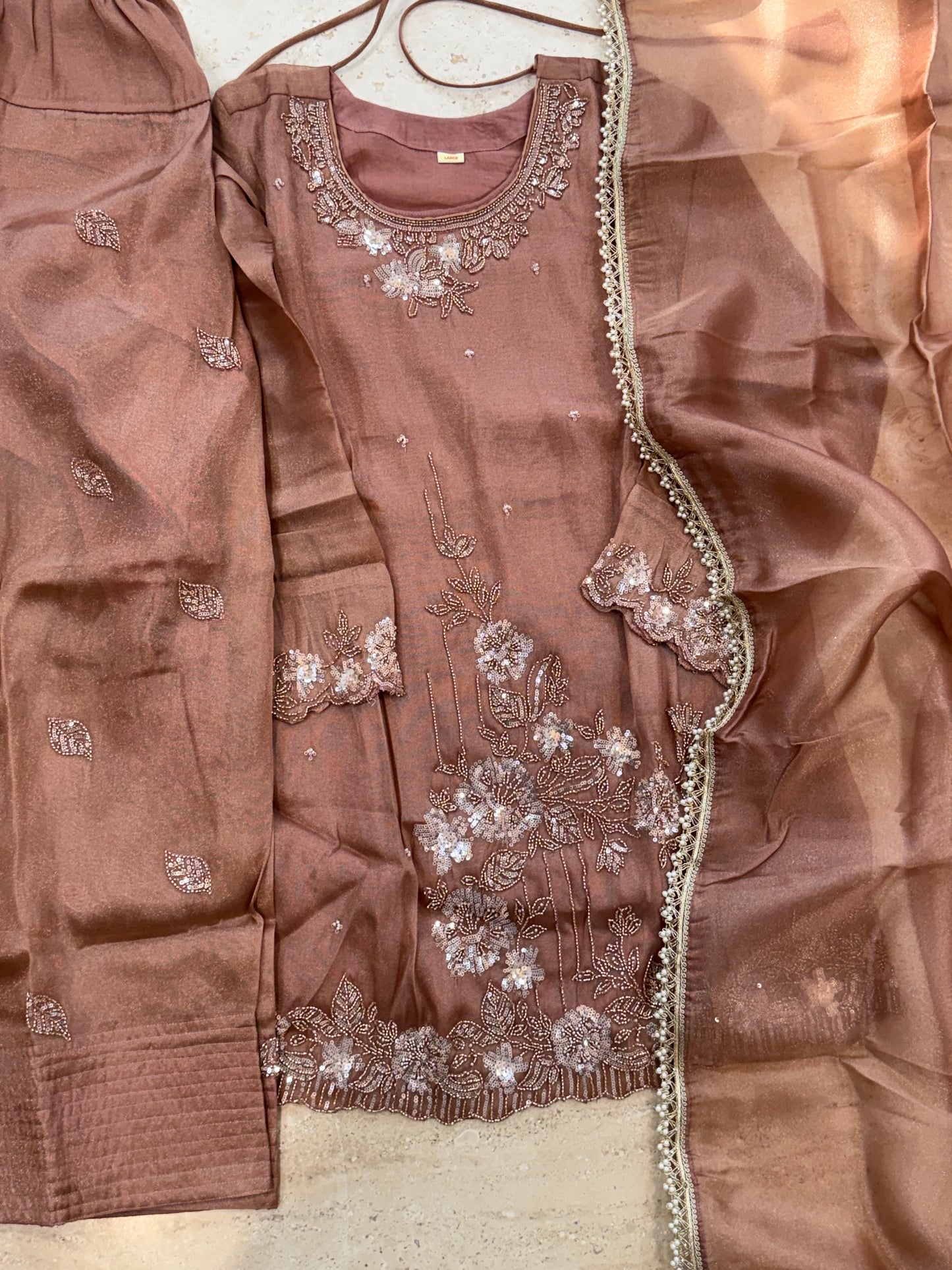 PARO FARSHI HANDWORK SUIT 26Q