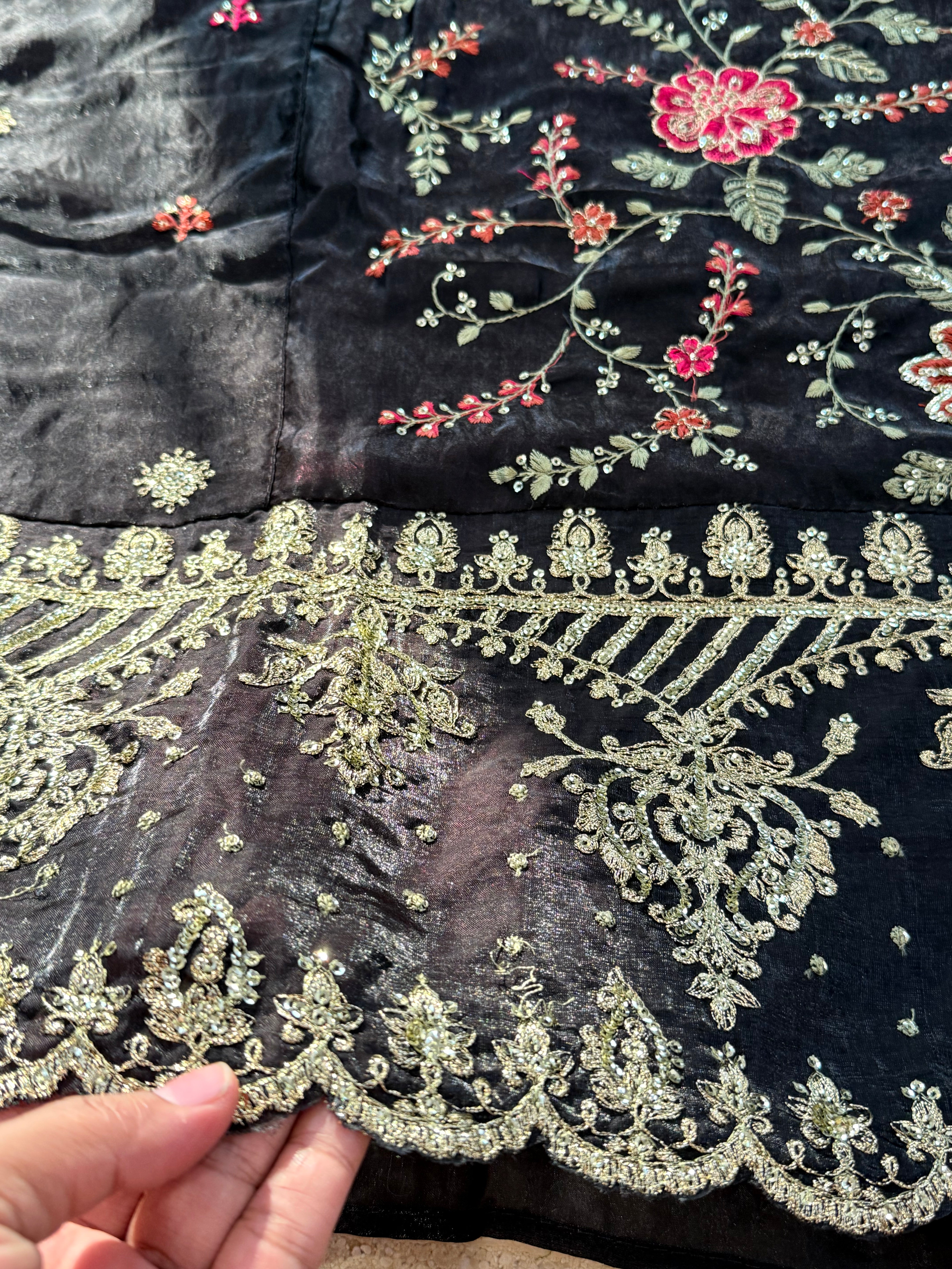 GLASS ORGANZA EMBROIDERY SUIT 1 Q
