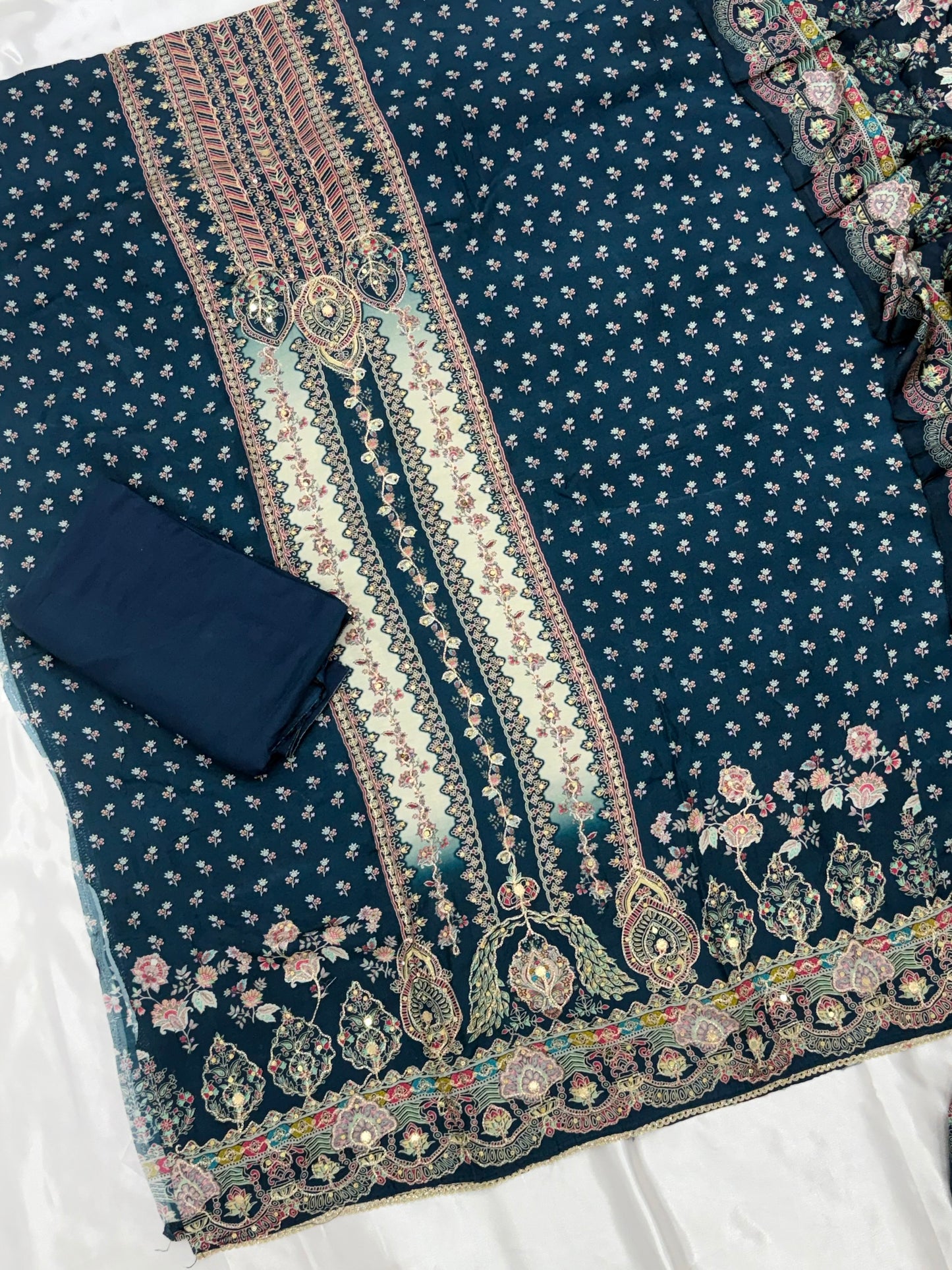 MUMTAZ MUSLIN EMBROIDERY SUIT 1 Q