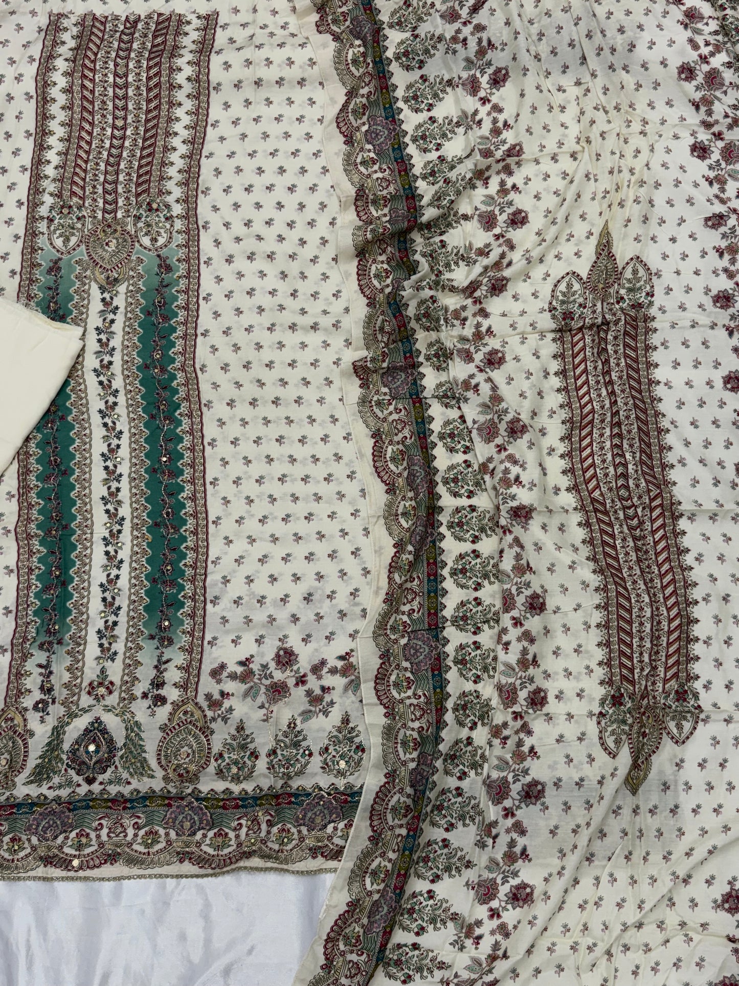 MUMTAZ MUSLIN EMBROIDERY SUIT 2 Q