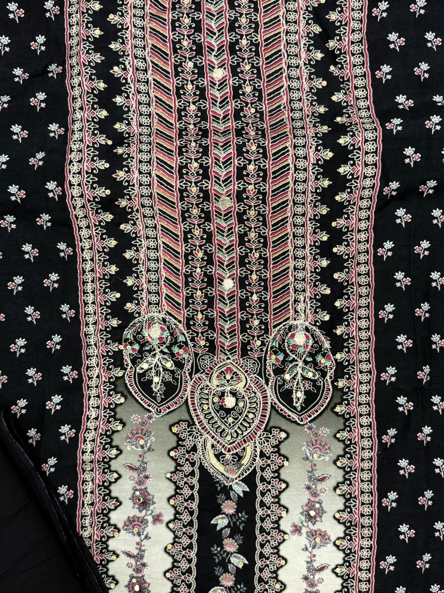 MUMTAZ MUSLIN EMBROIDERY SUIT 3 Q