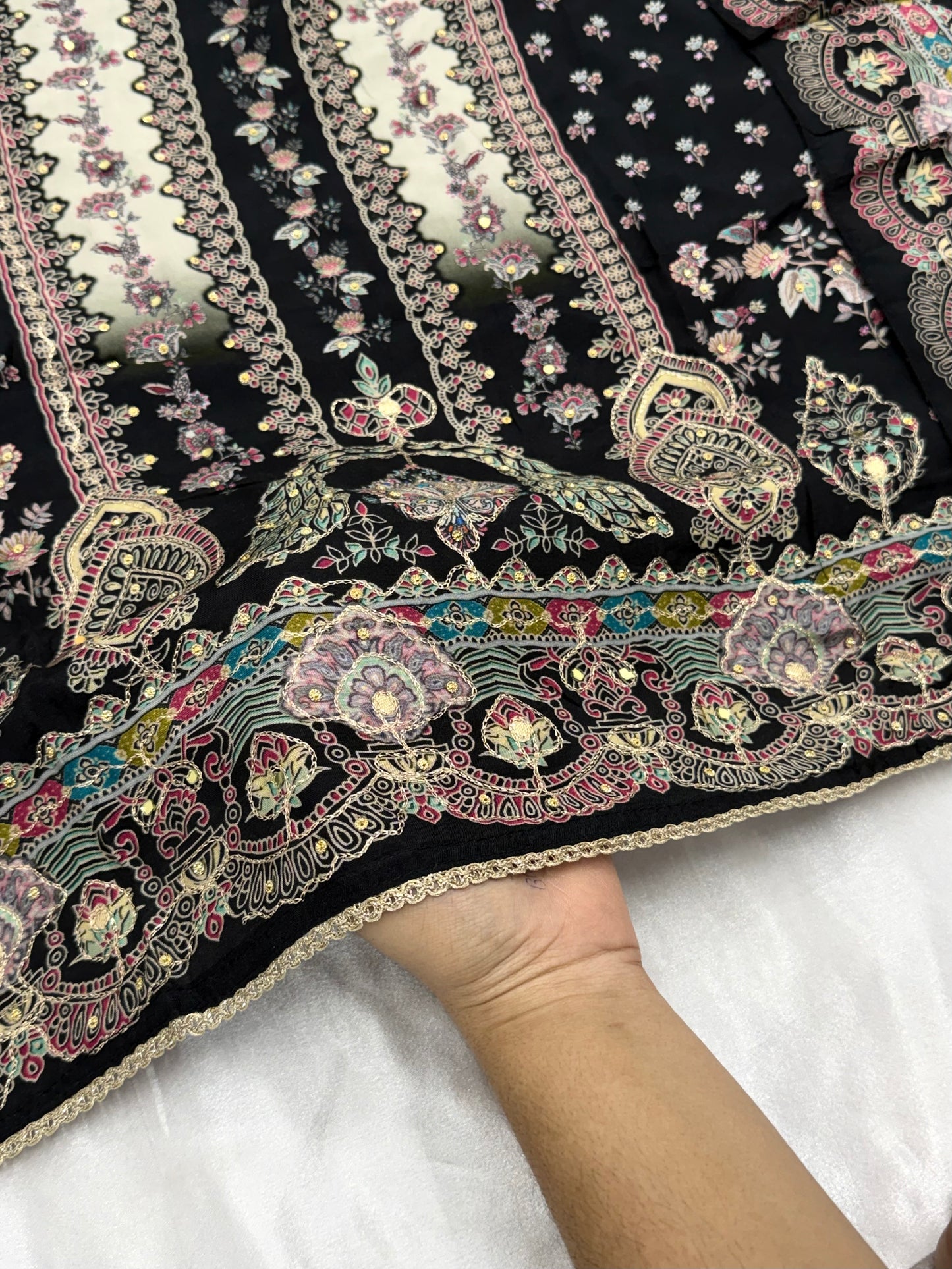 MUMTAZ MUSLIN EMBROIDERY SUIT 3 Q