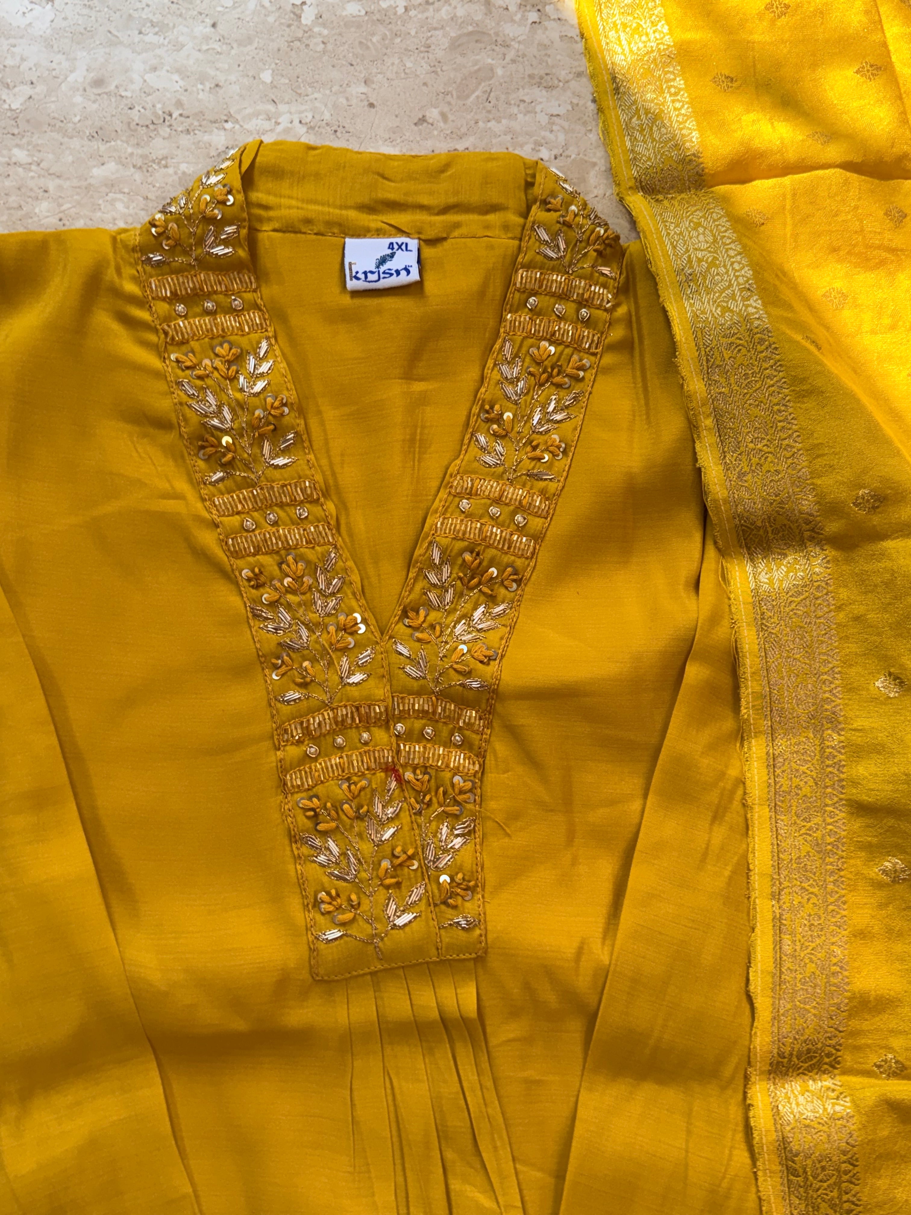 MUL CHANDERI HANDWORK FROCK 3 Q