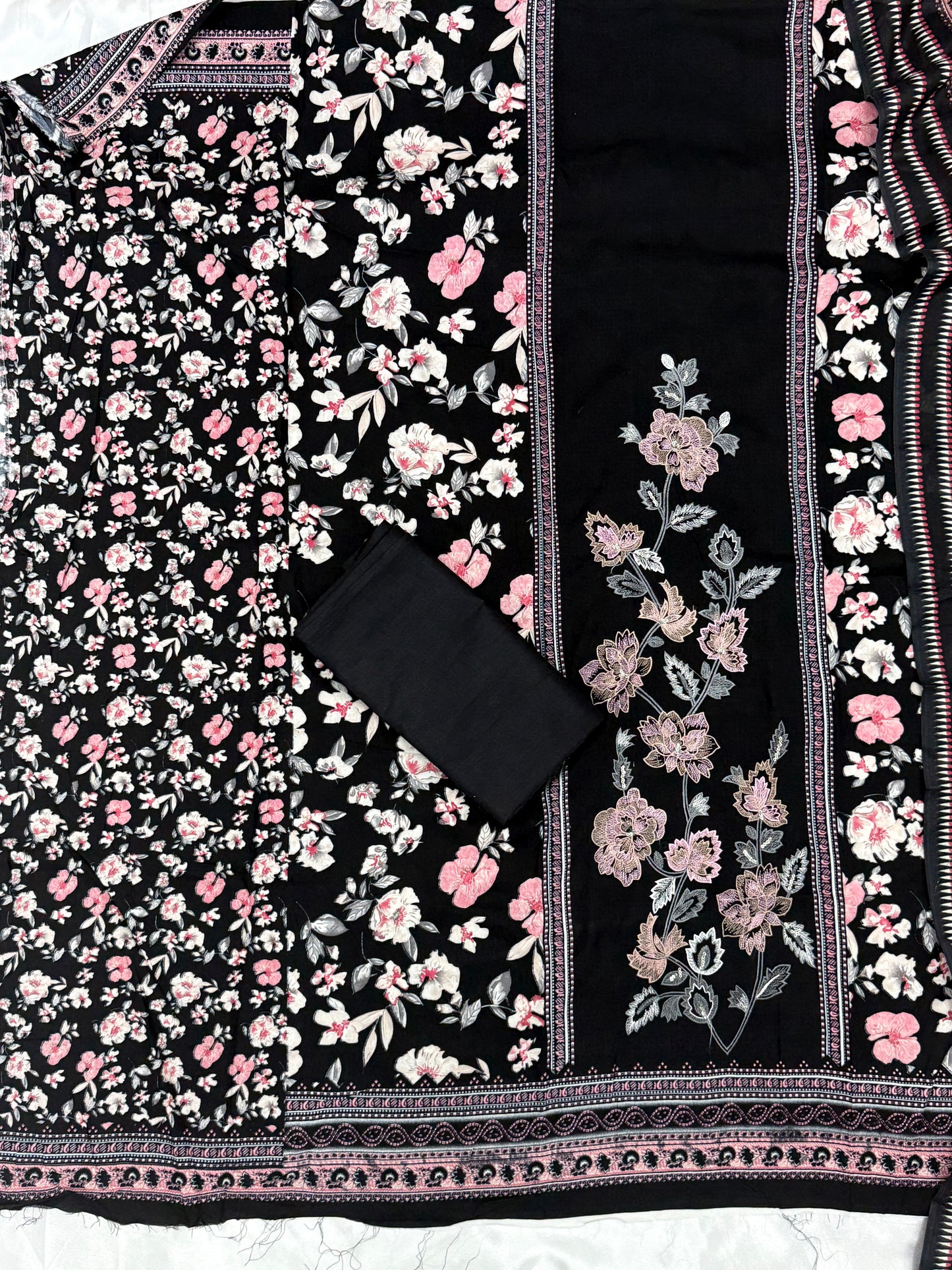 CASHMERE BLACK COTTON EMBROIDERY SUIT 1 Q