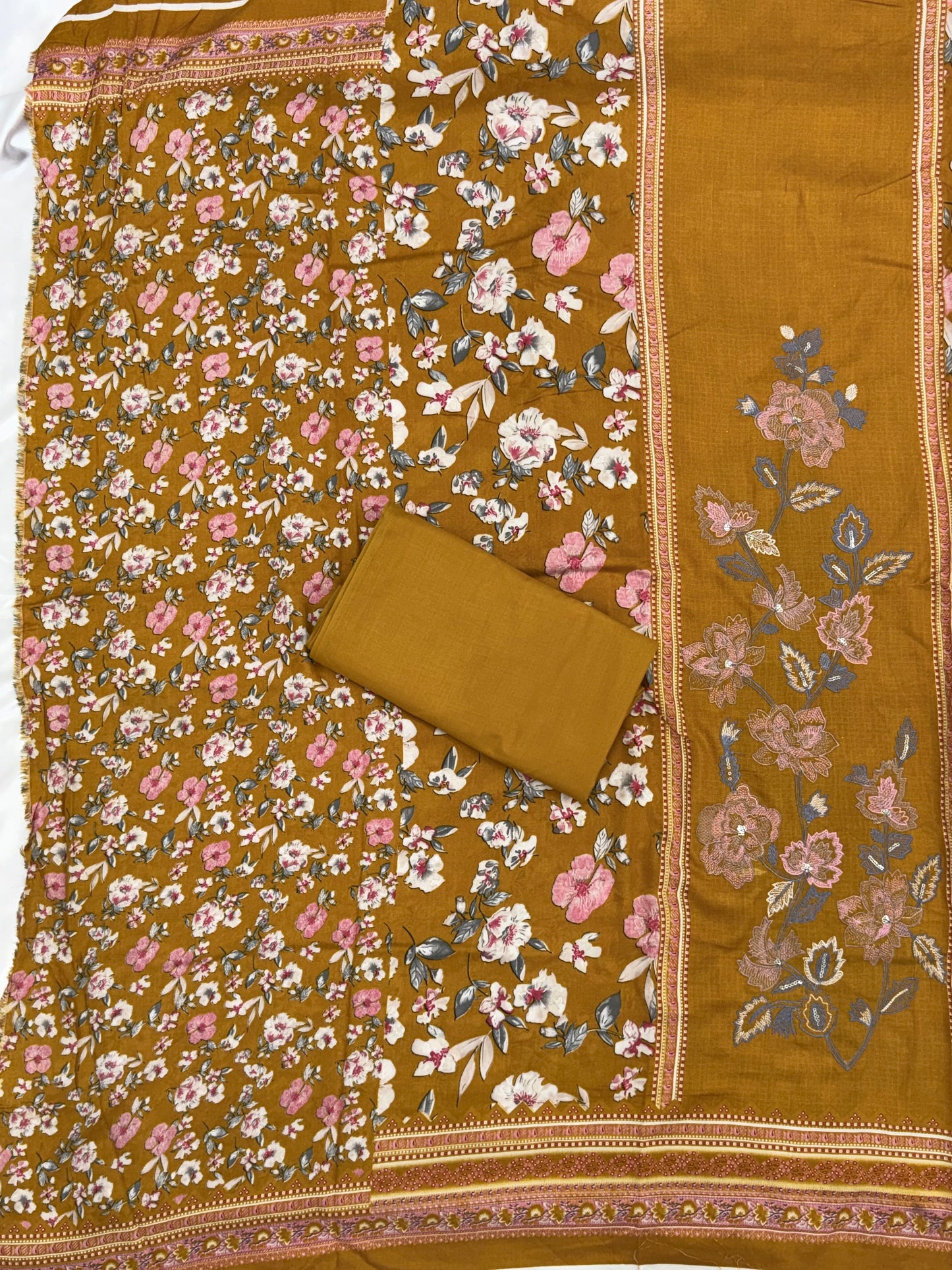 CASHMERE COTTON EMBROIDERY SUIT 3 Q