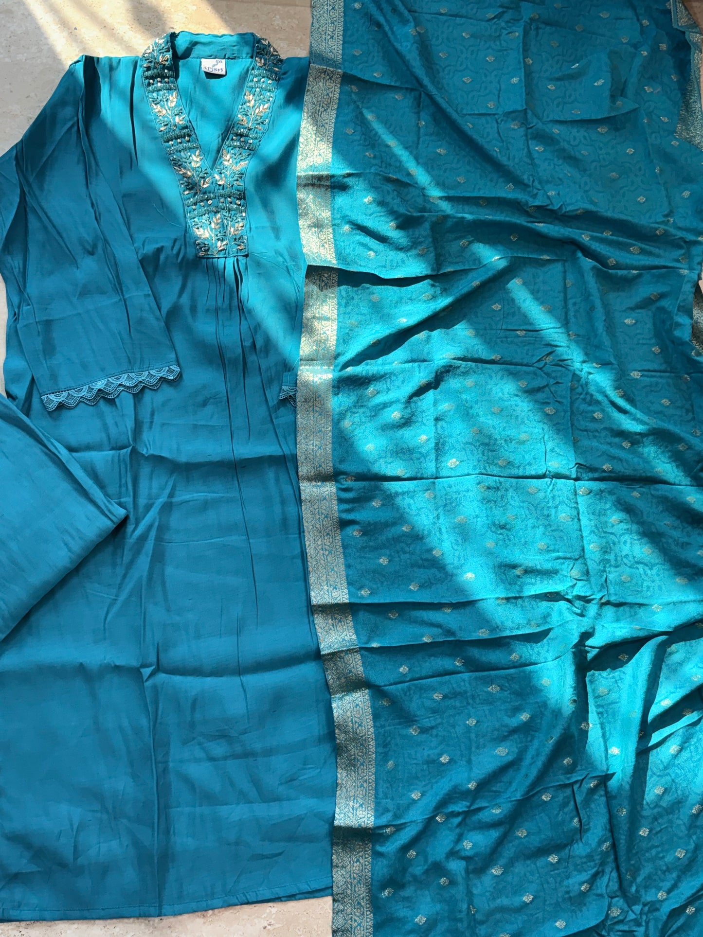 MUL CHANDERI HANDWORK FROCK 2 Q