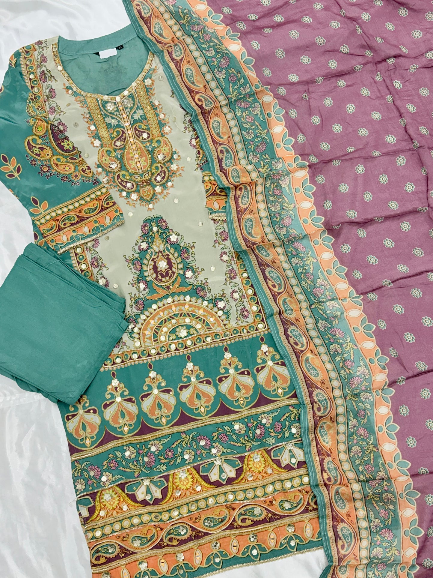 RAHI CREPE READYMADE SUIT Q