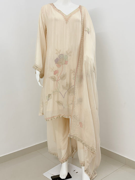 OFF WHITE PURE GEORGETTE READYMADE SUIT Q