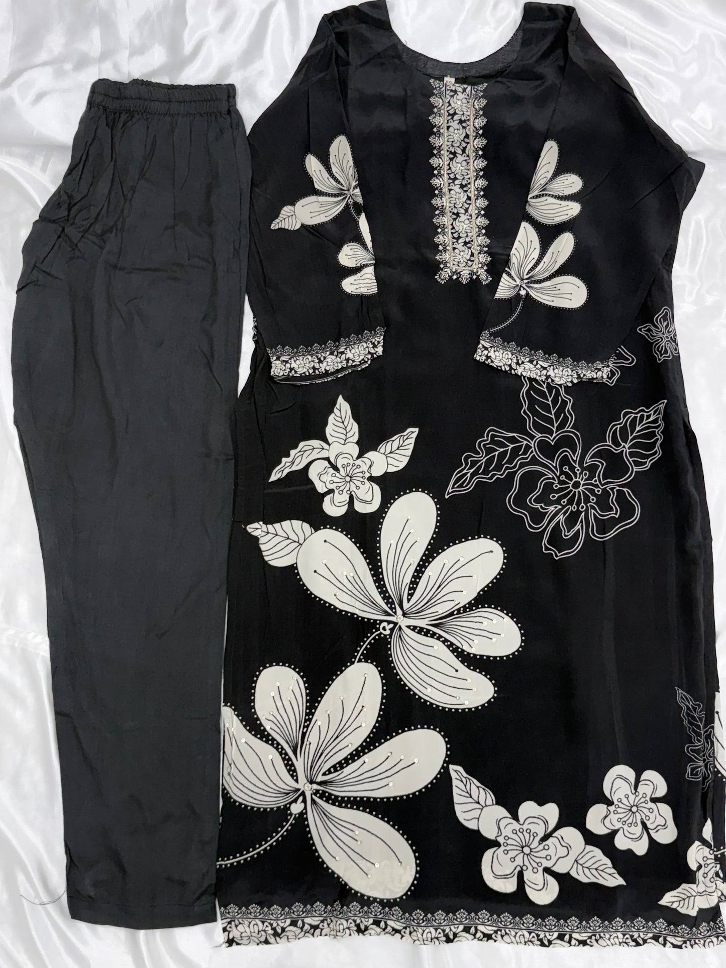 SF MUSLIN READYMADE SUIT Q