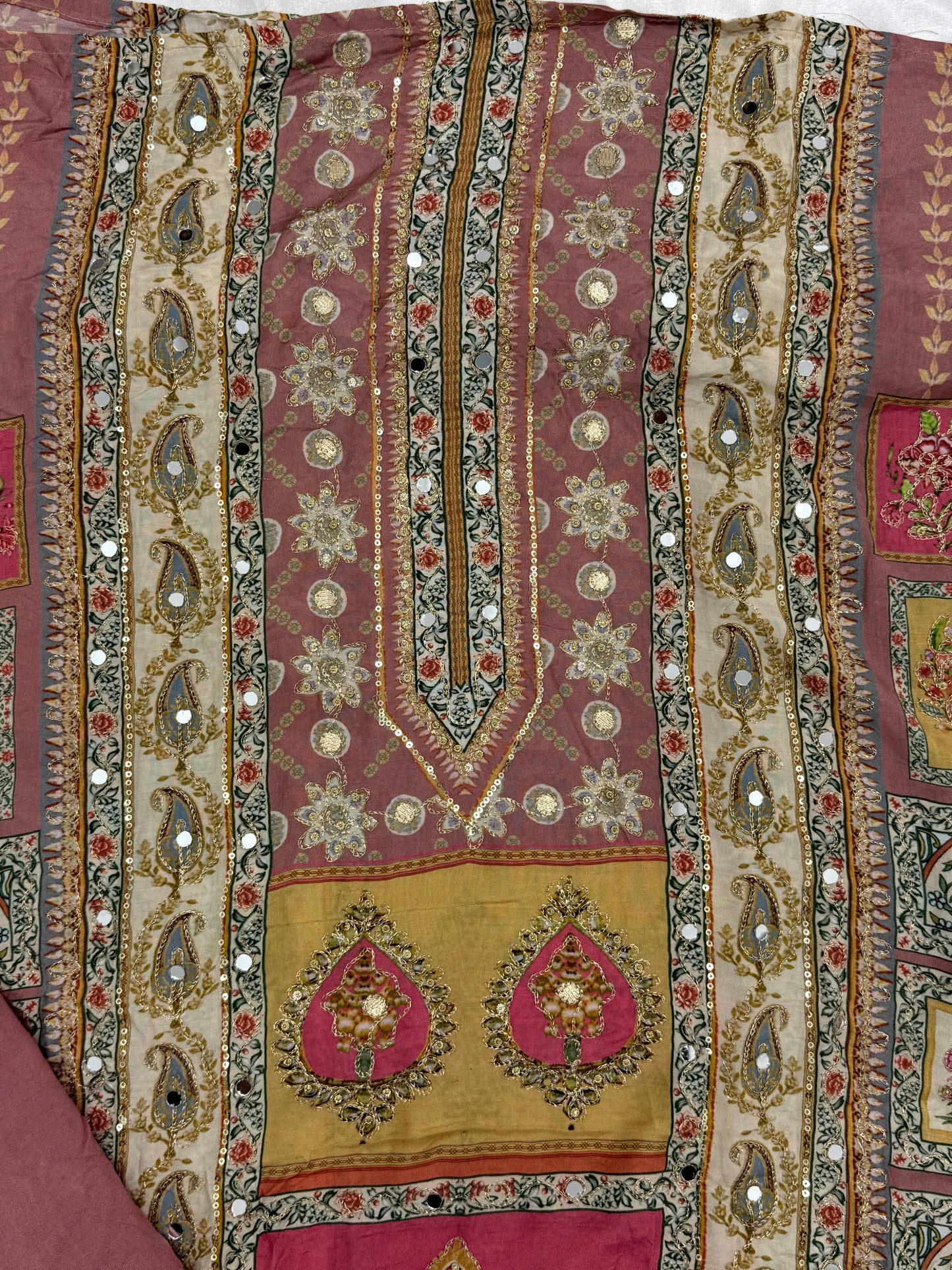 MUSLIN EMBROIDERY SUIT 111 Q