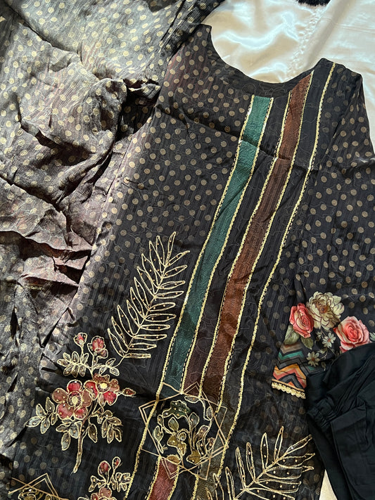 BLACK CREPE READYMADE SUIT