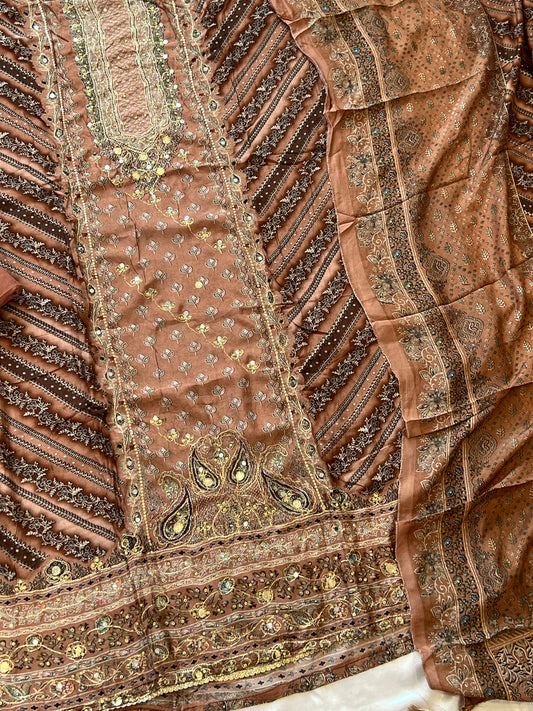 BROWN MUSLIN EMBROIDERY SUIT 238 Q