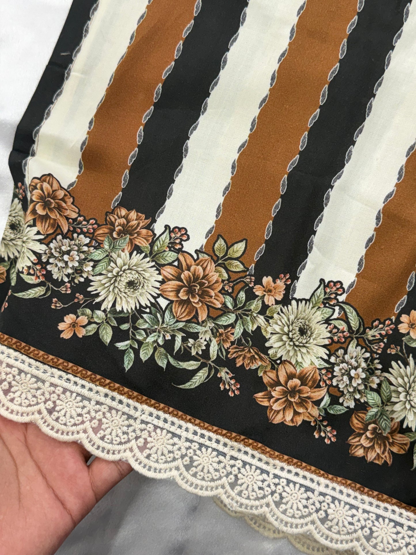 AZAA READYMADE SUIT 6 Q