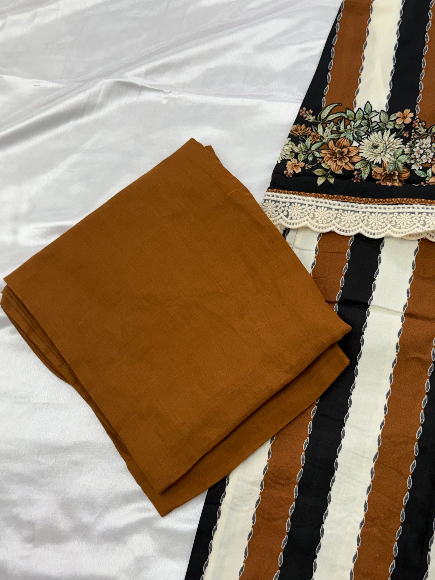 AZAA READYMADE SUIT 6 Q