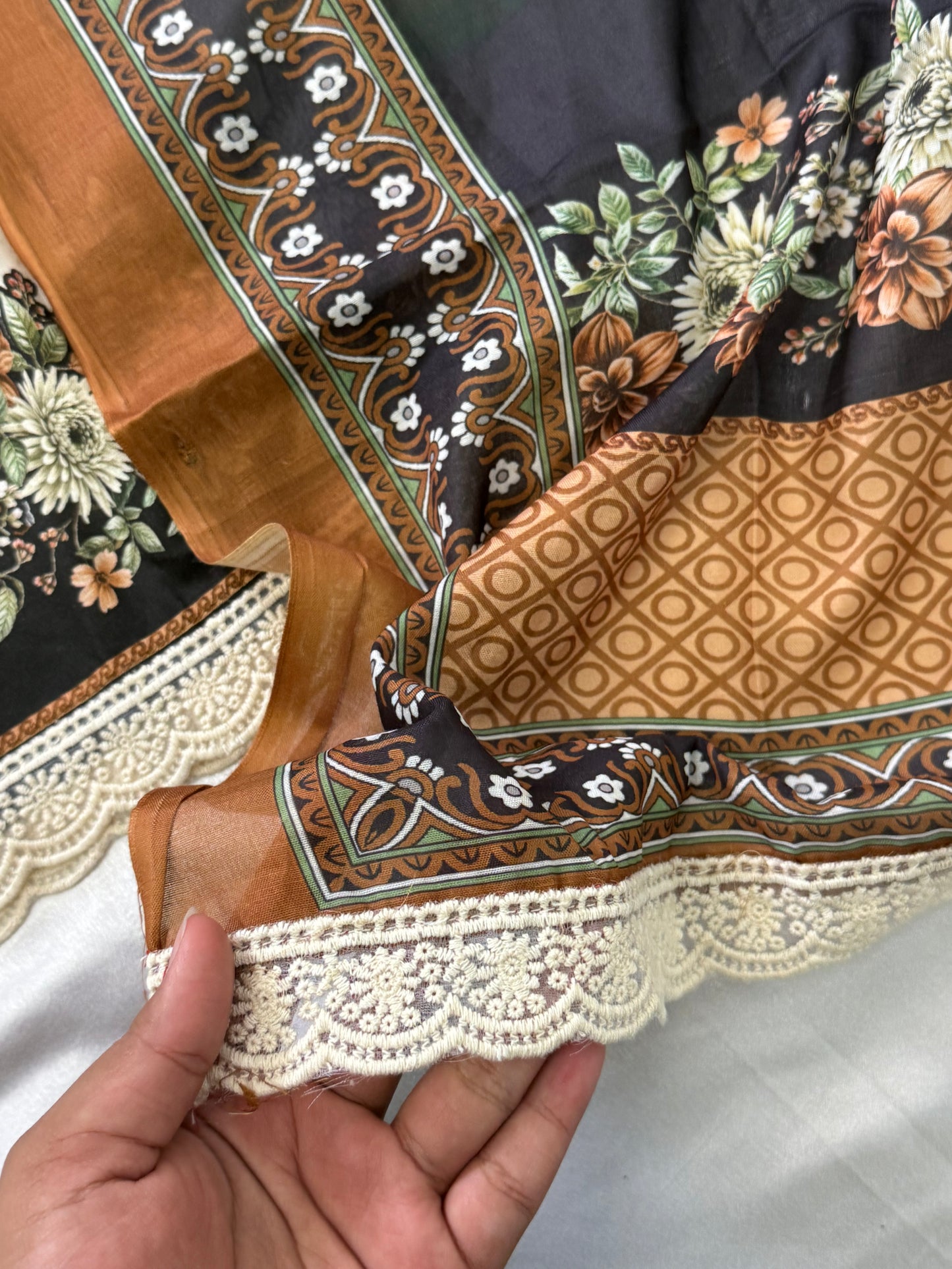 AZAA READYMADE SUIT 6 Q