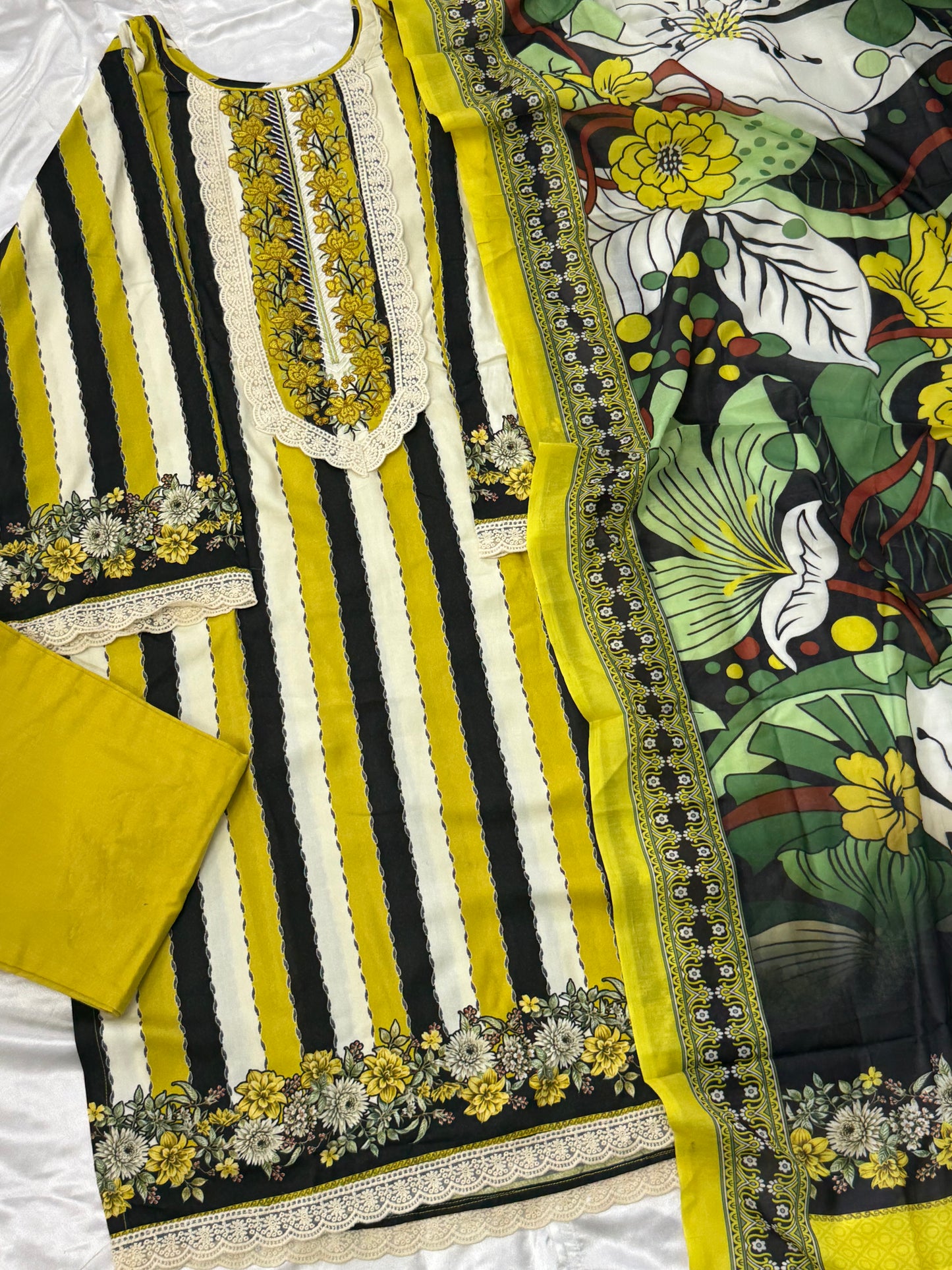 AZAA LIME GREEN READYMADE SUIT 2 Q