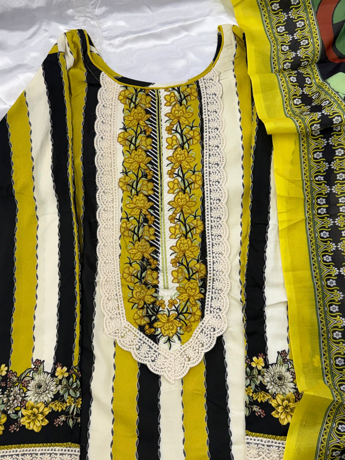 AZAA LIME GREEN READYMADE SUIT 2 Q