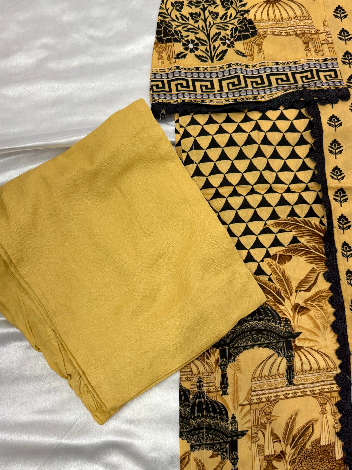 CS LAWN READYMADE SUIT 6 Q