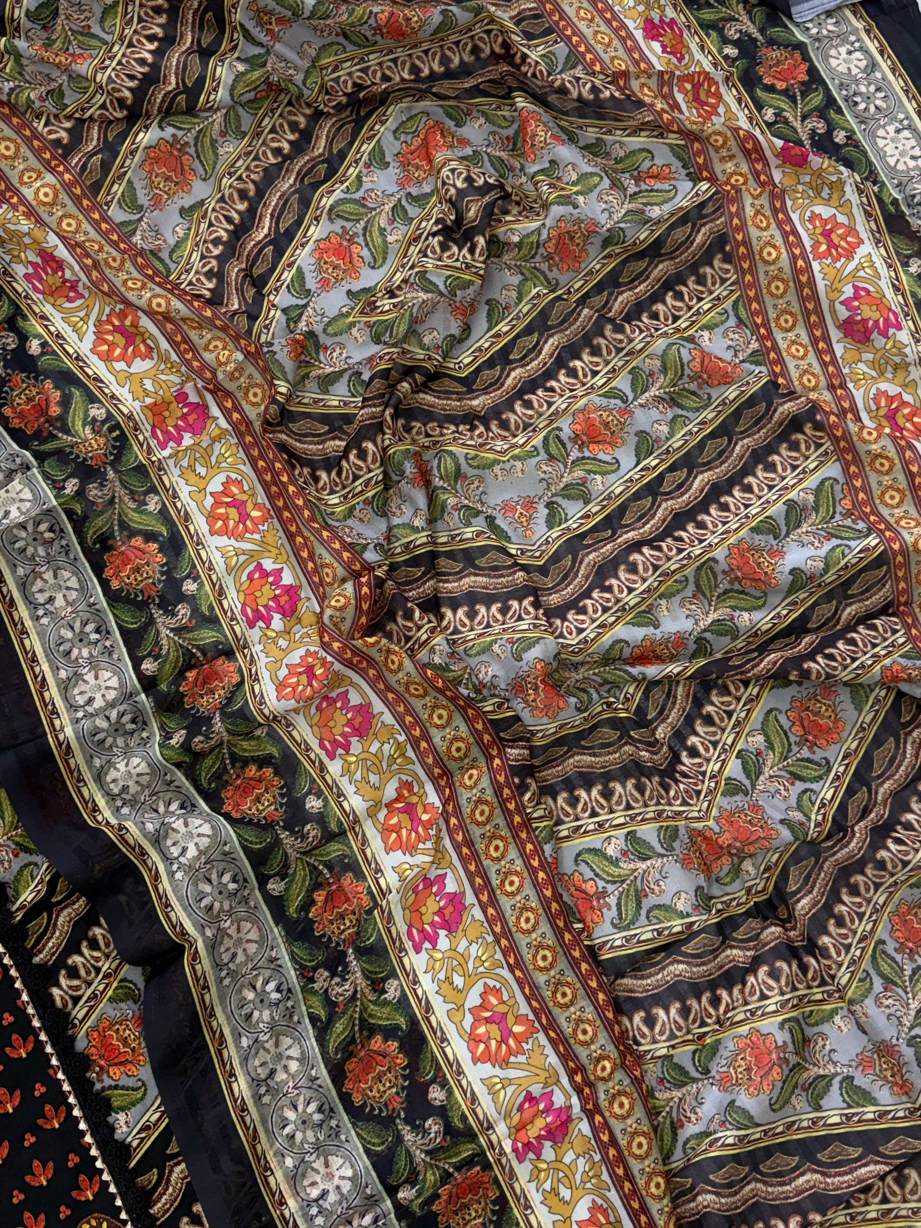 BAGH LAWN READYMADE SUIT 1 Q