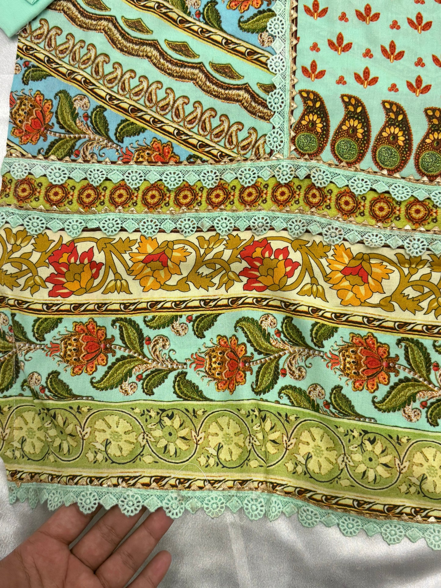 BAGH LAWN READYMADE SUIT 3 Q