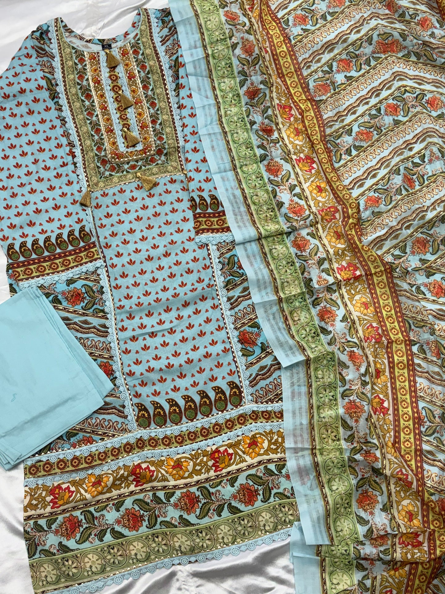 BAGH LAWN READYMADE SUIT SKY BLUE 4 Q