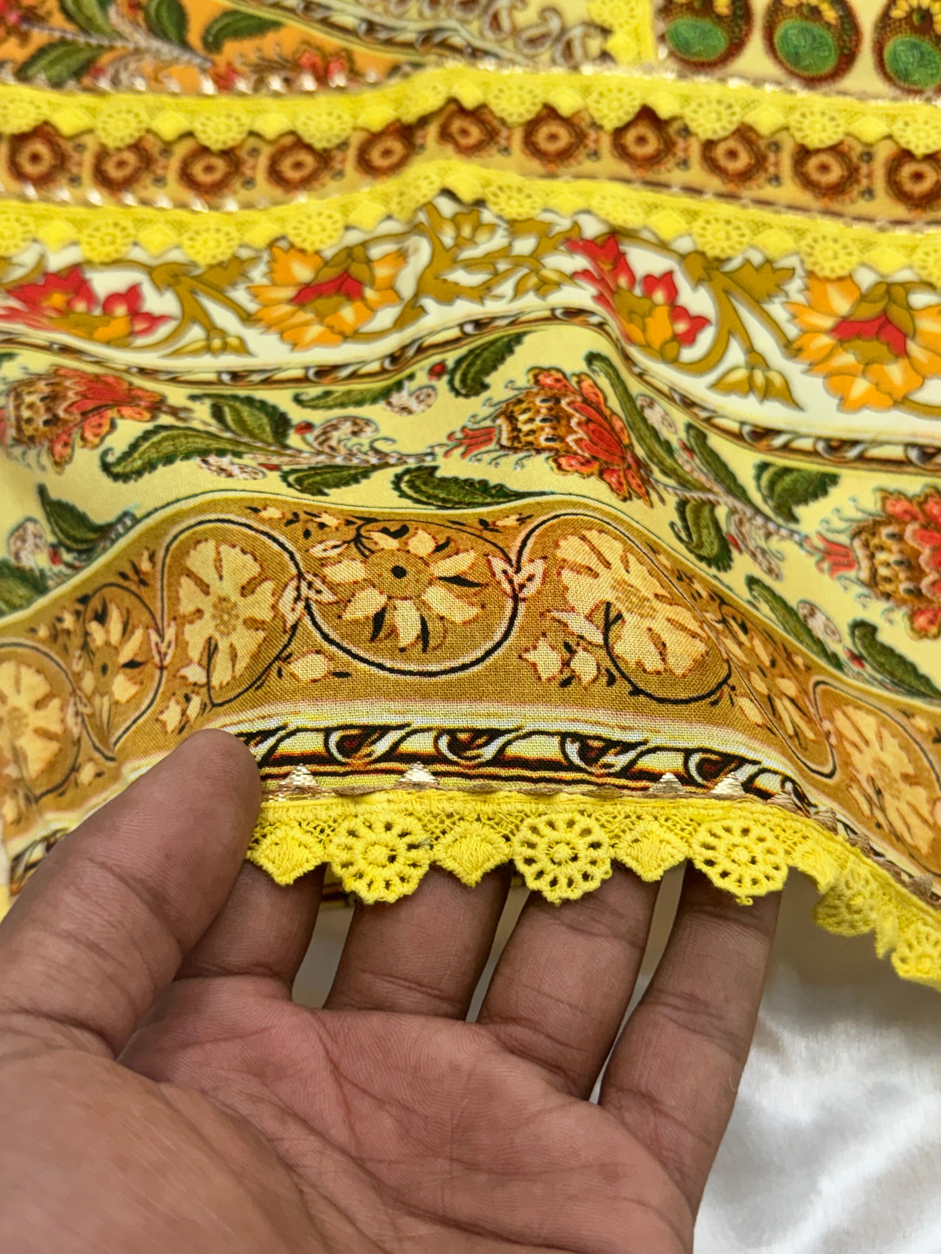 BAGH LAWN READYMADE SUIT 5 Q