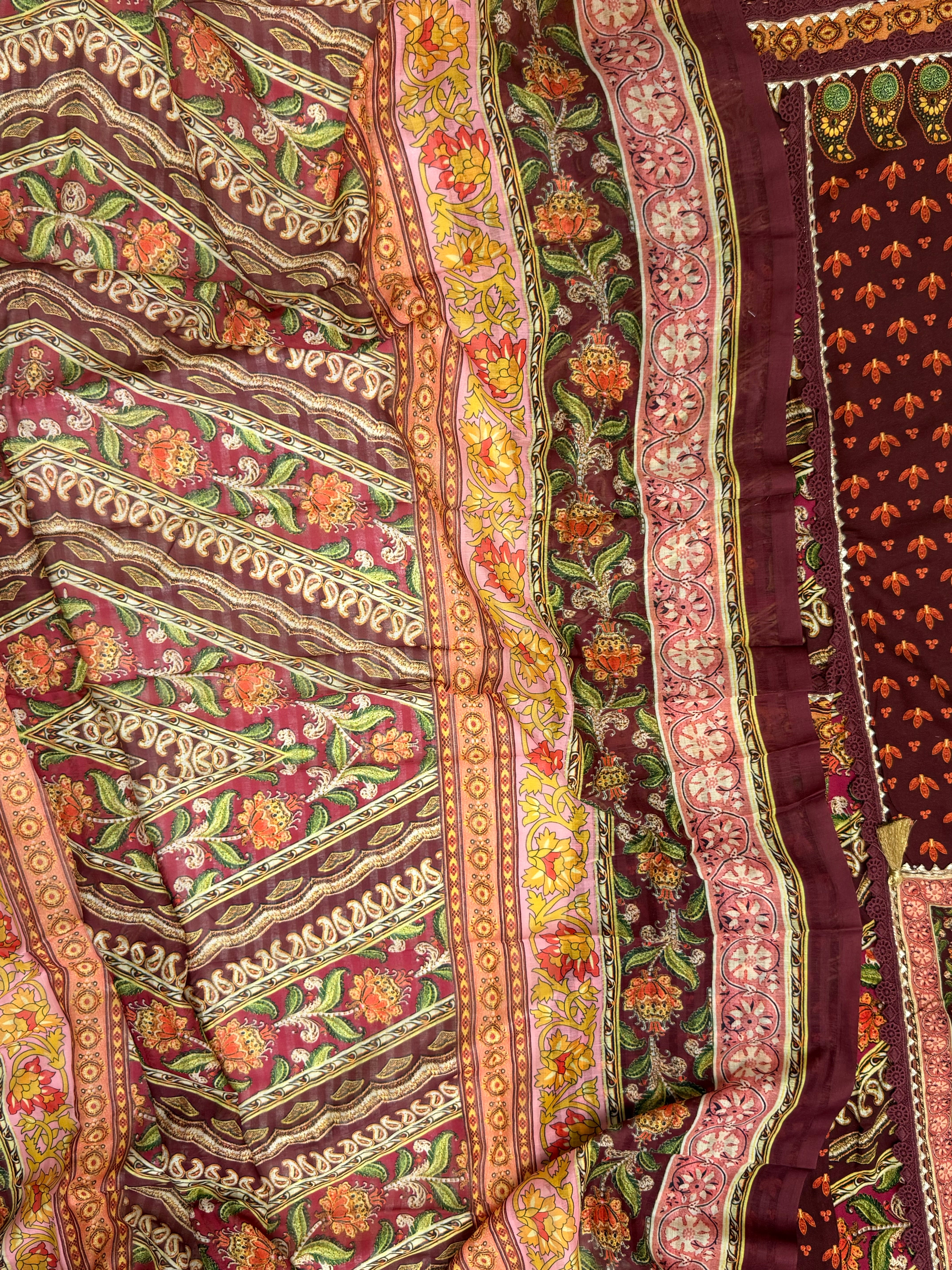 BAGH LAWN READYMADE SUIT 6 Q