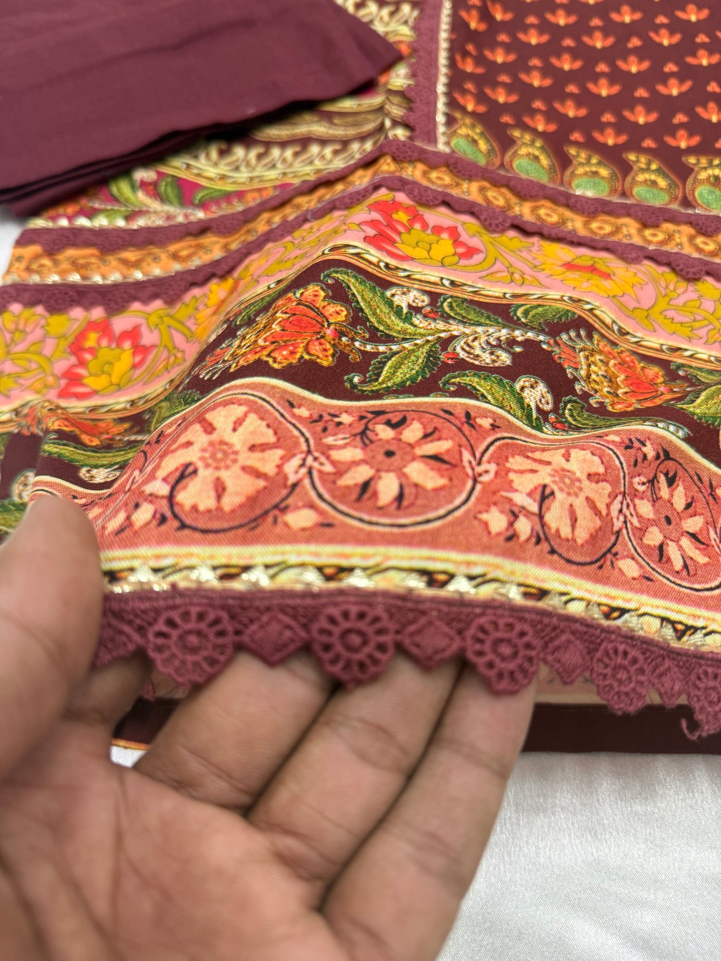 BAGH LAWN READYMADE SUIT 6 Q