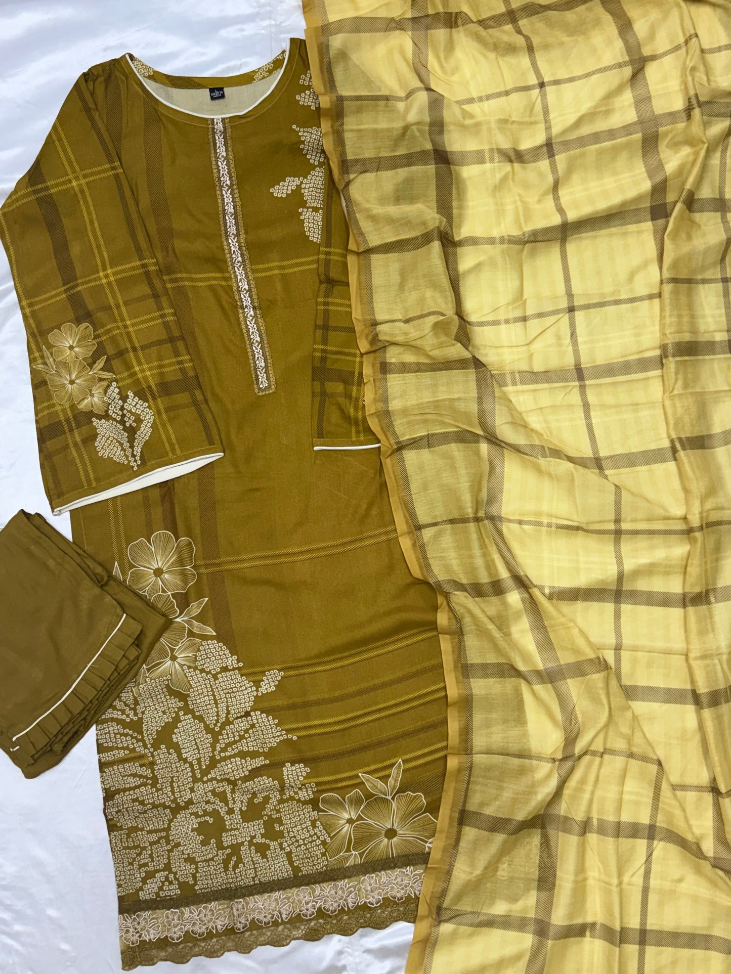 SVA LAWN READYMADE SUIT 2 Q