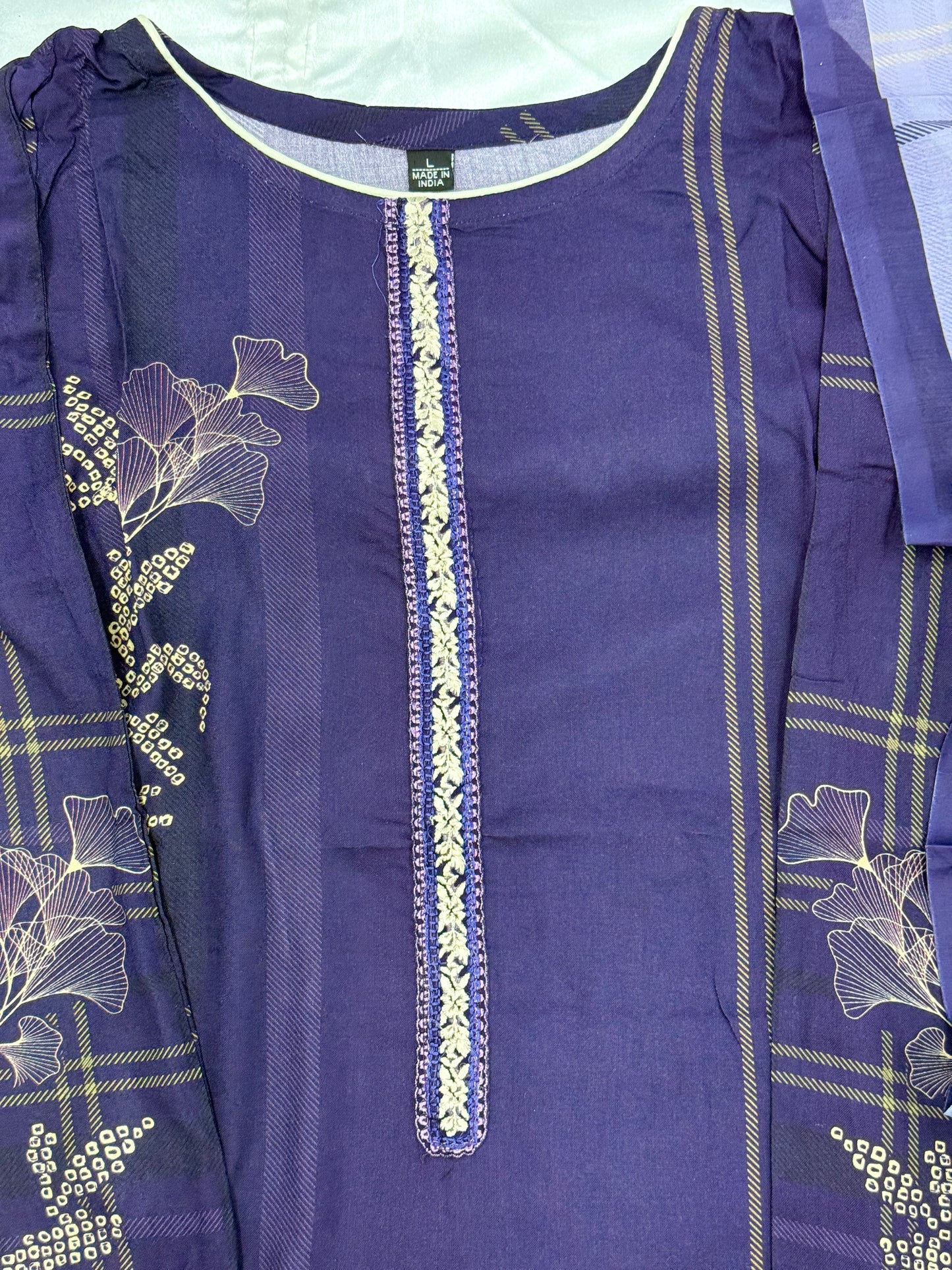 SVA LAWN READYMADE SUIT 4 Q