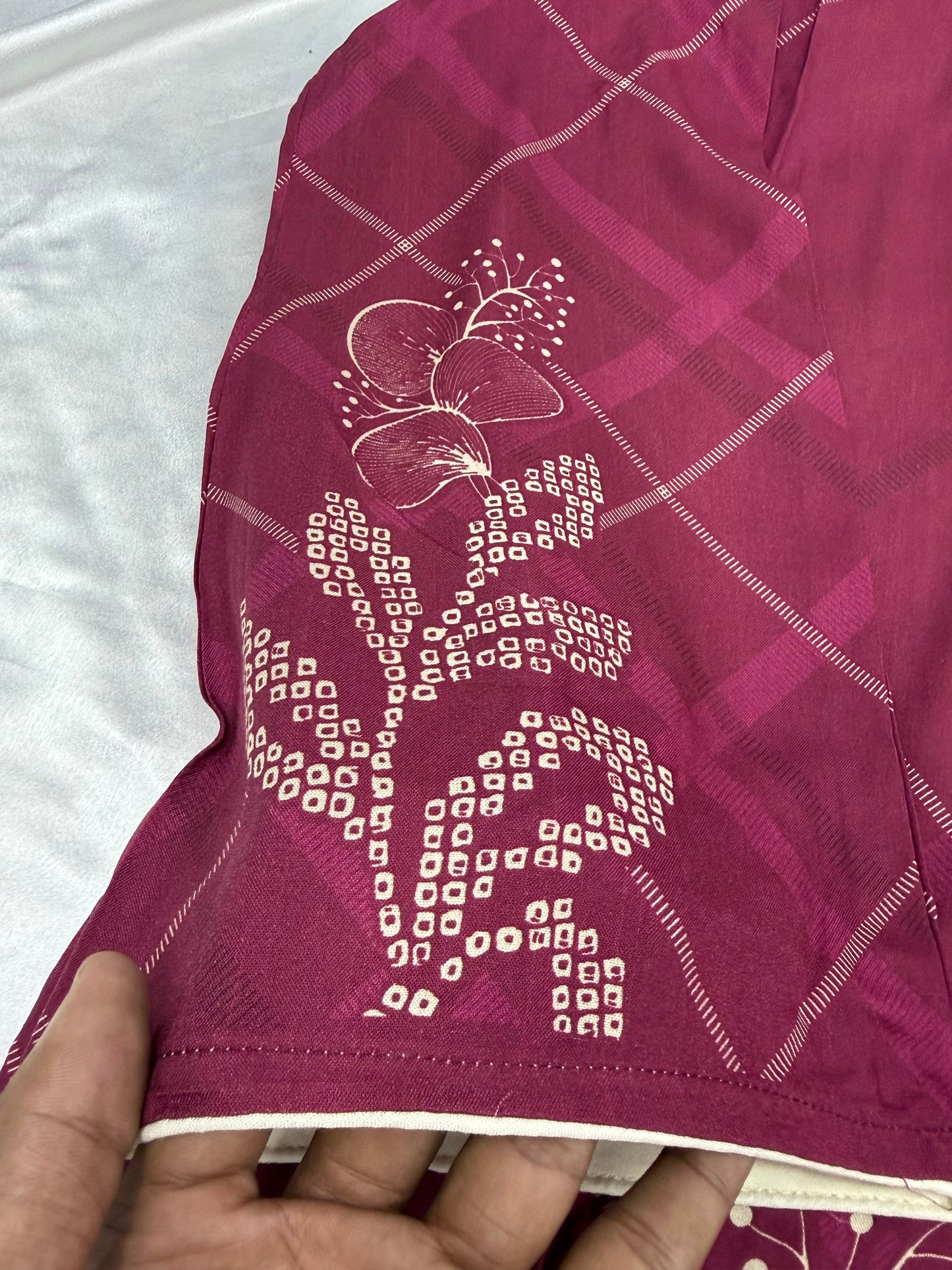 SVA LAWN READYMADE SUIT 6 Q