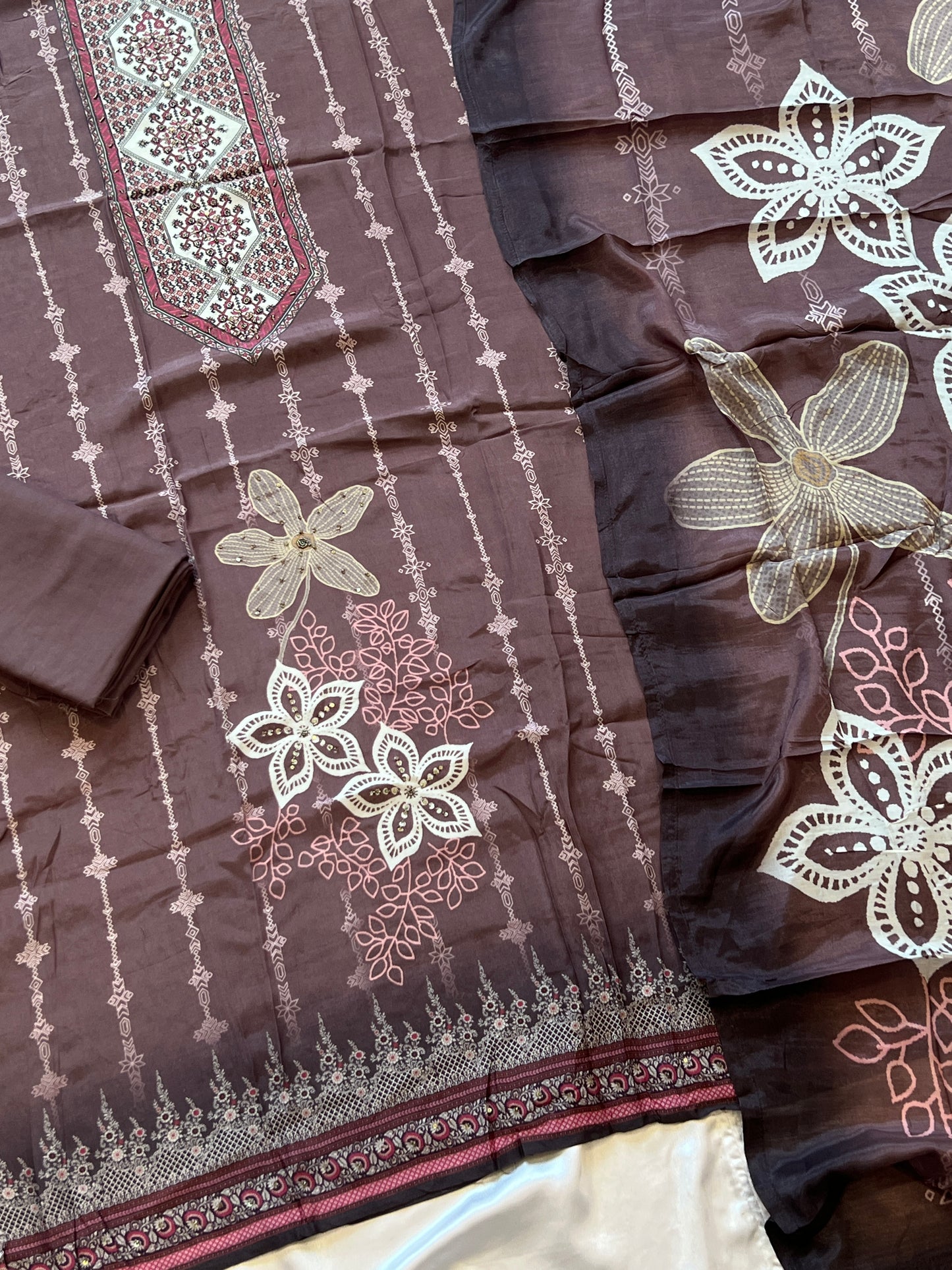 KAIRA MUSLIN HAND WORK EMBROIDERY SUIT 5 Q