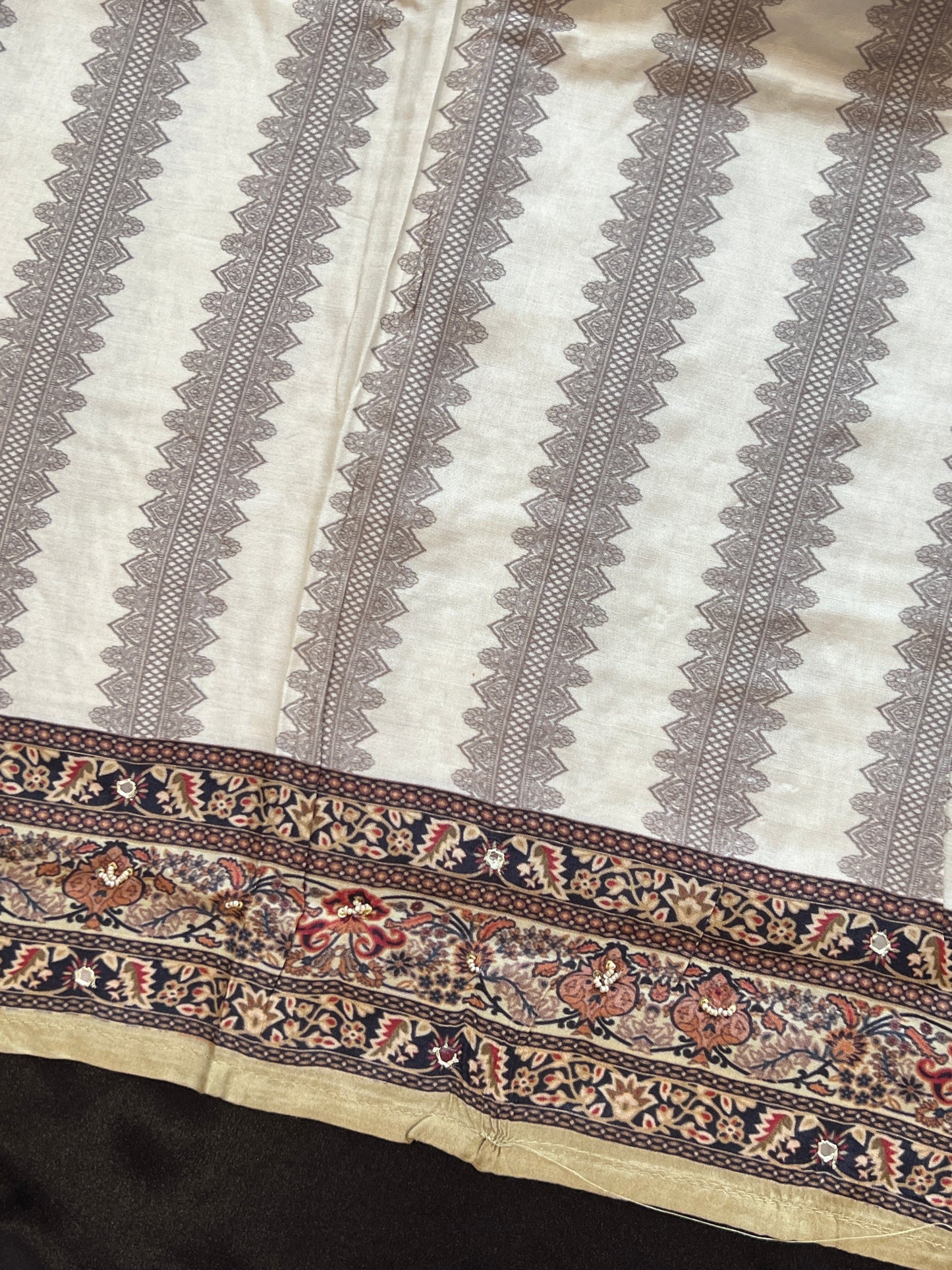 KAIRA MUSLIN HAND WORK EMBROIDERY SUIT 7 Q