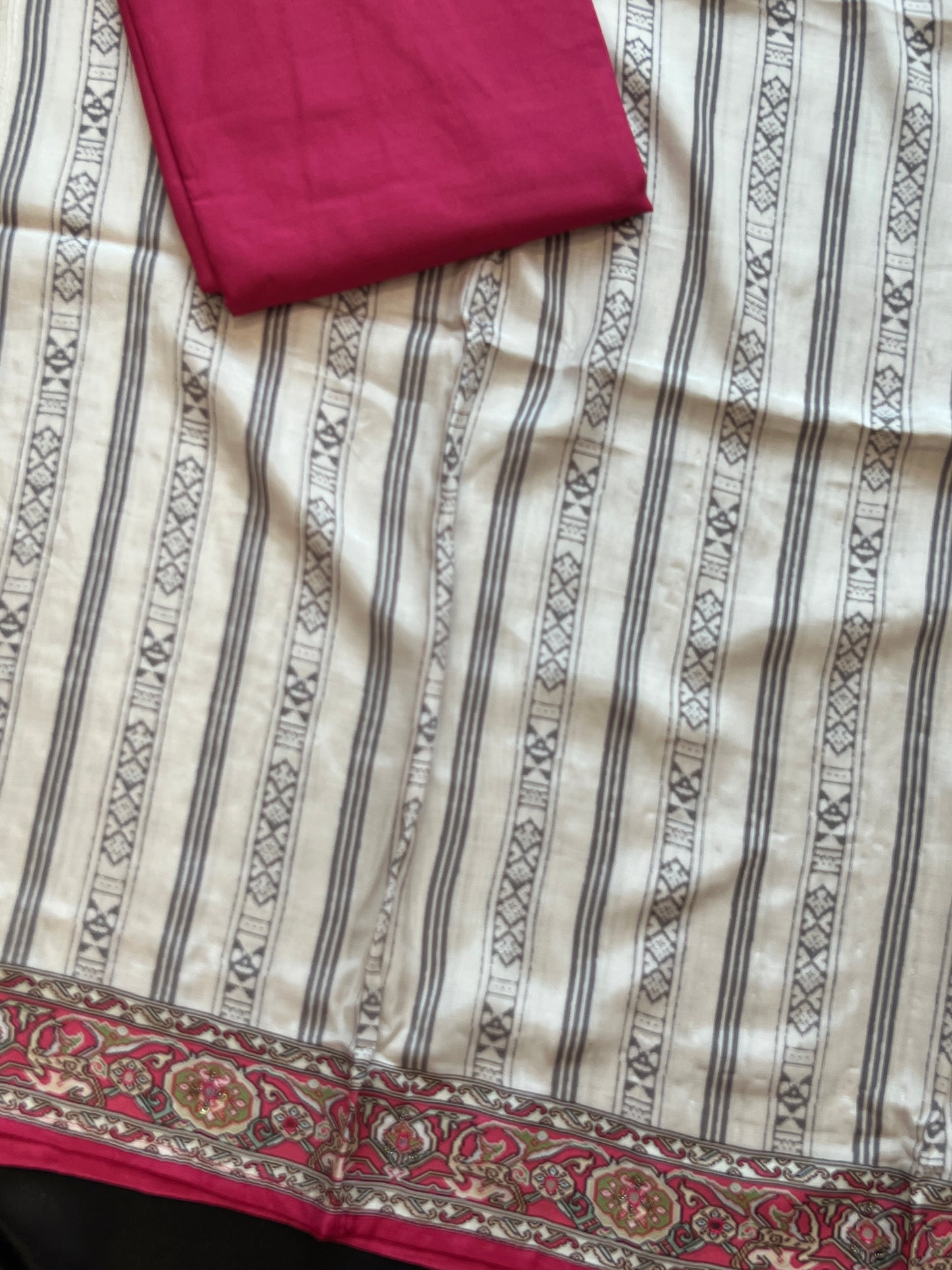 KAIRA MUSLIN HAND WORK EMBROIDERY SUIT 10 Q