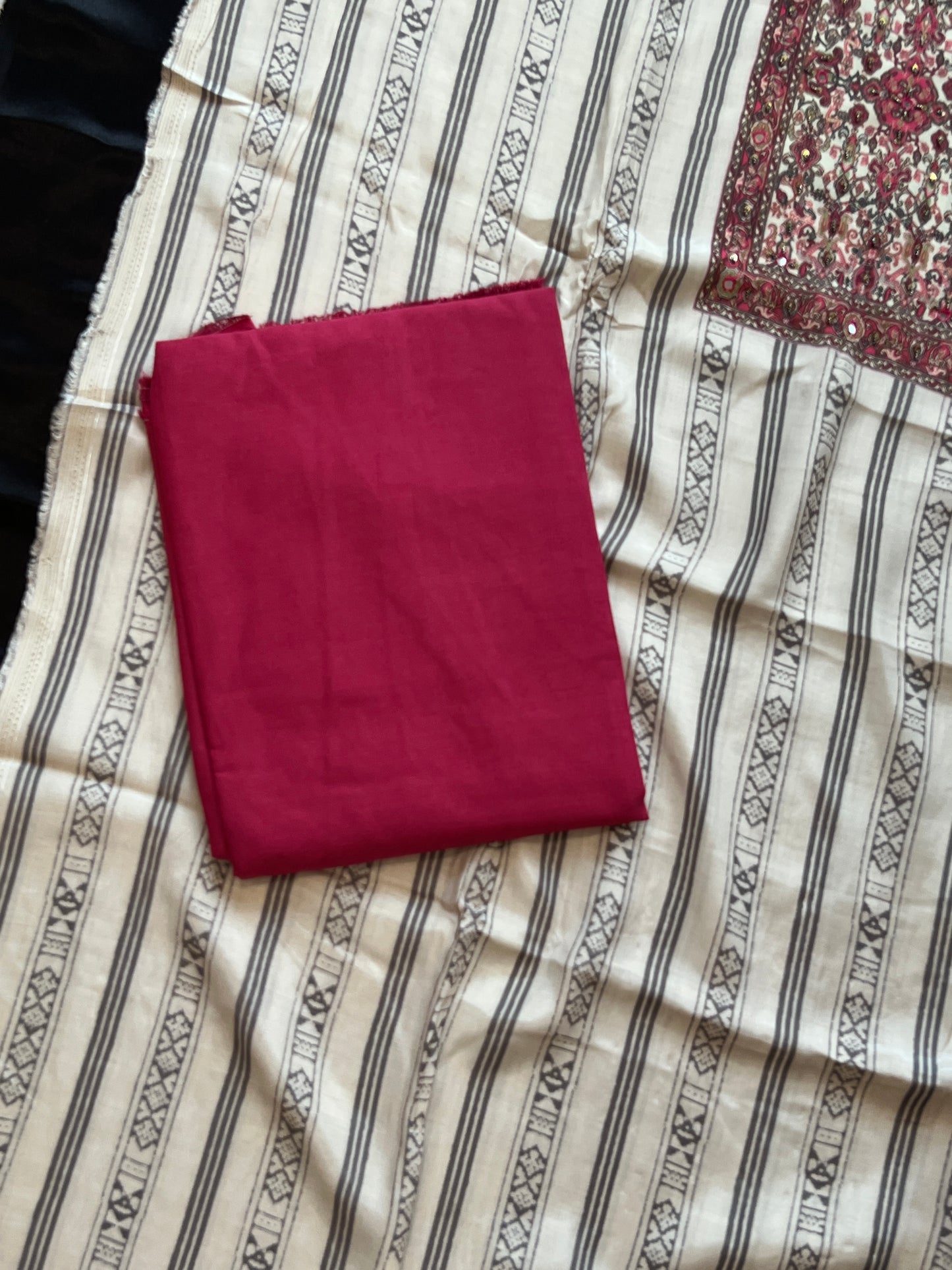 KAIRA MUSLIN HAND WORK EMBROIDERY SUIT 10 Q