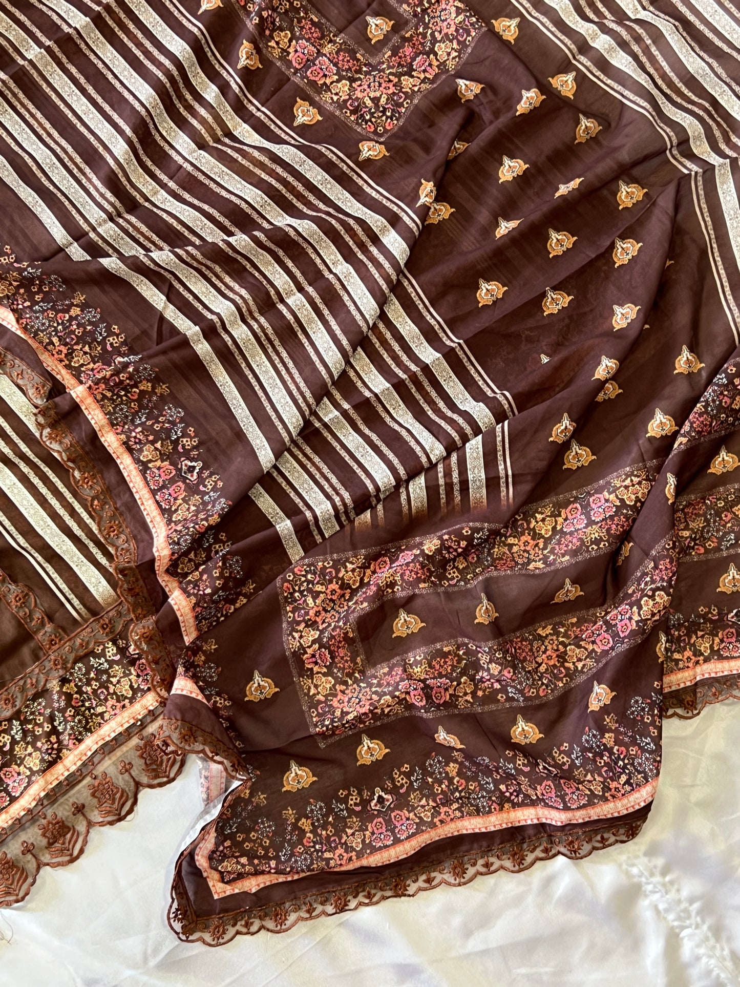 BROWN BAGH COTTON SATIN EMBROIDERY SUIT