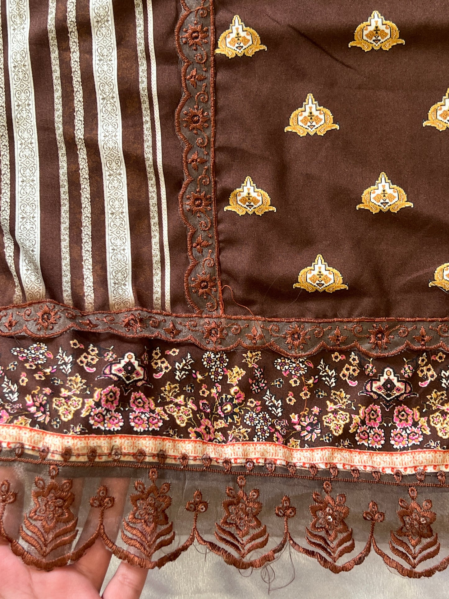 BROWN BAGH COTTON SATIN EMBROIDERY SUIT