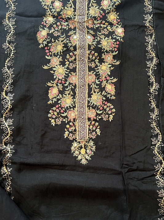 MUSLIN EMBROIDERY SUIT 246