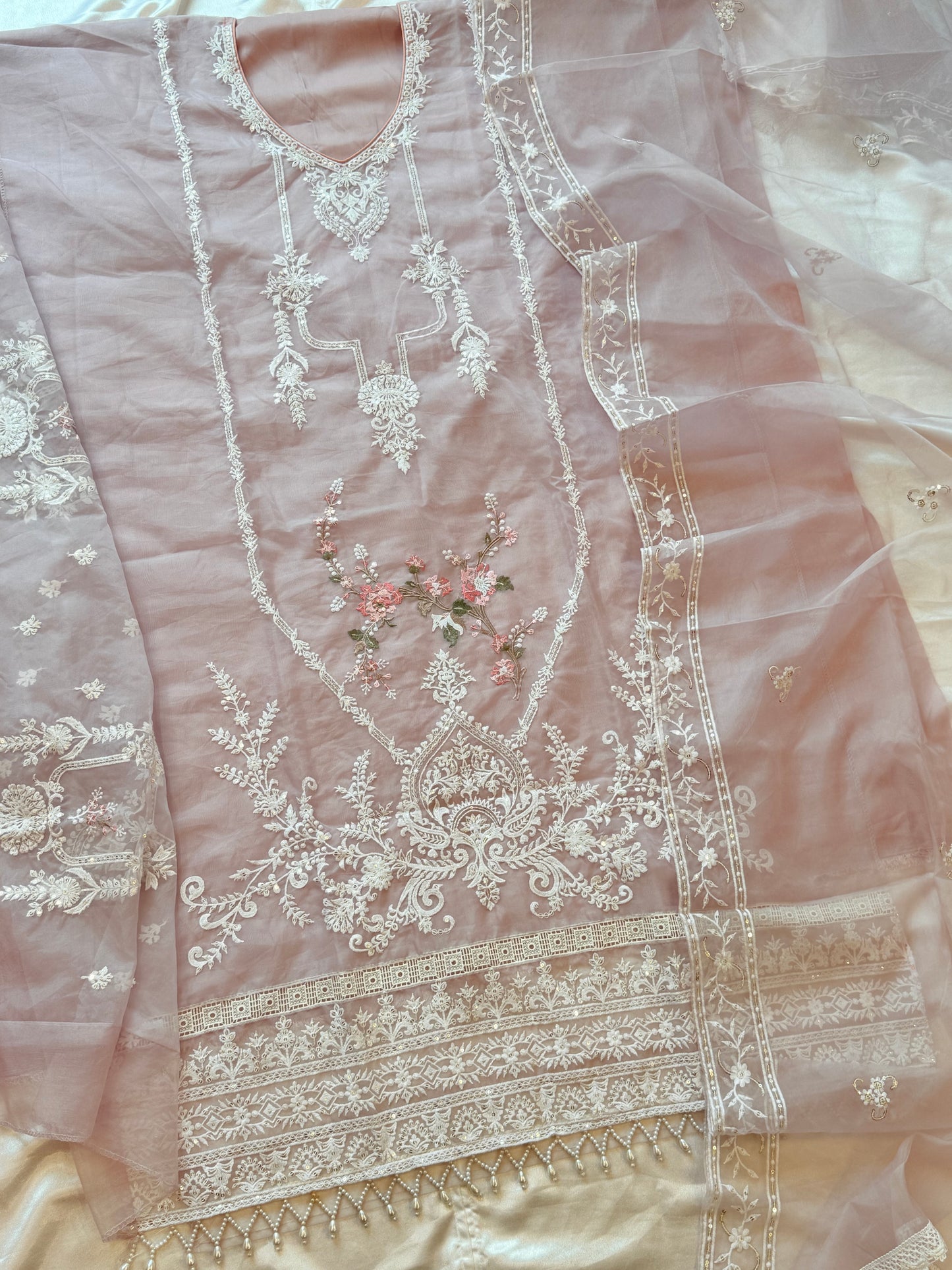 MAUVE ORGANZA EMBROIDERY SUIT 1888