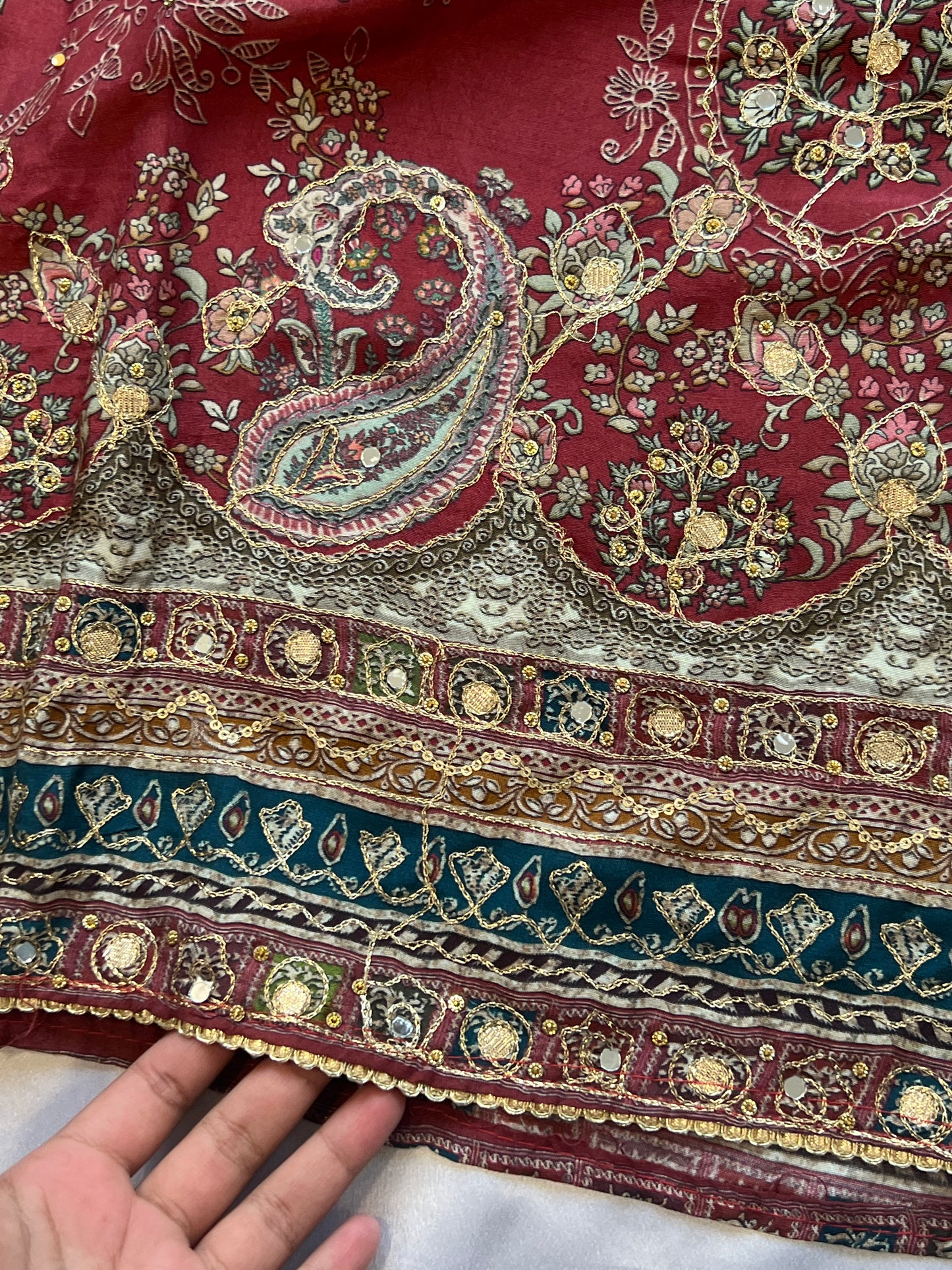 MUSLIN EMBROIDERY SUIT 246