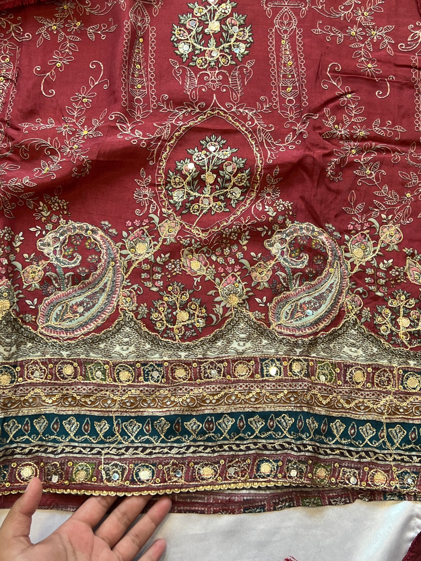 MUSLIN EMBROIDERY SUIT 246