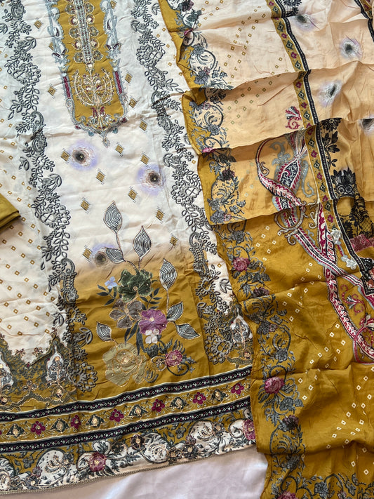 MUSLIN EMBROIDERY SUIT 3822