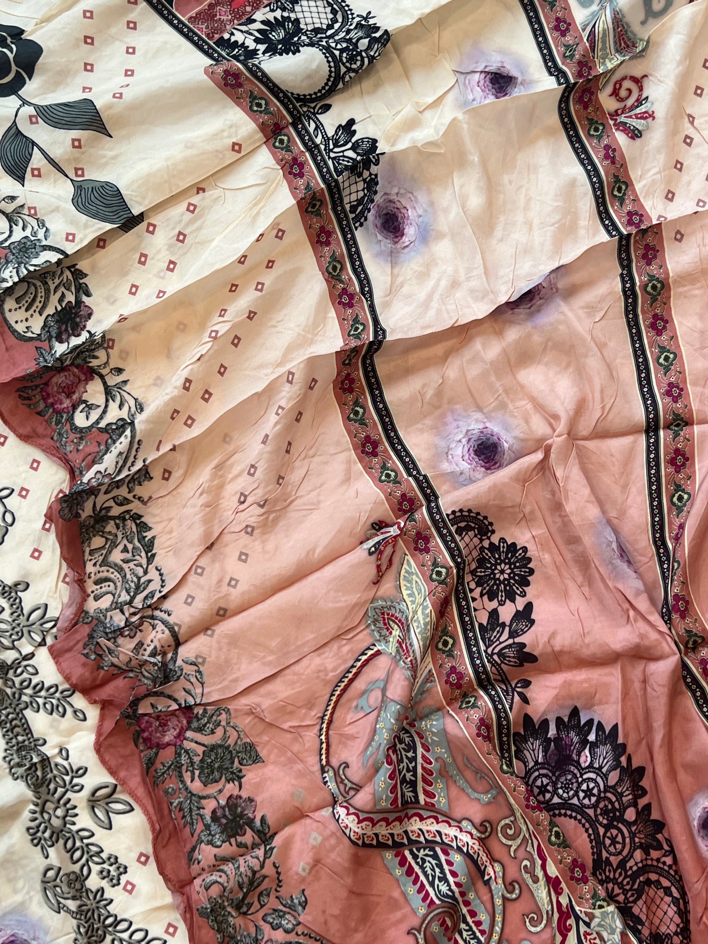 MUSLIN EMBROIDERY SUIT 3822