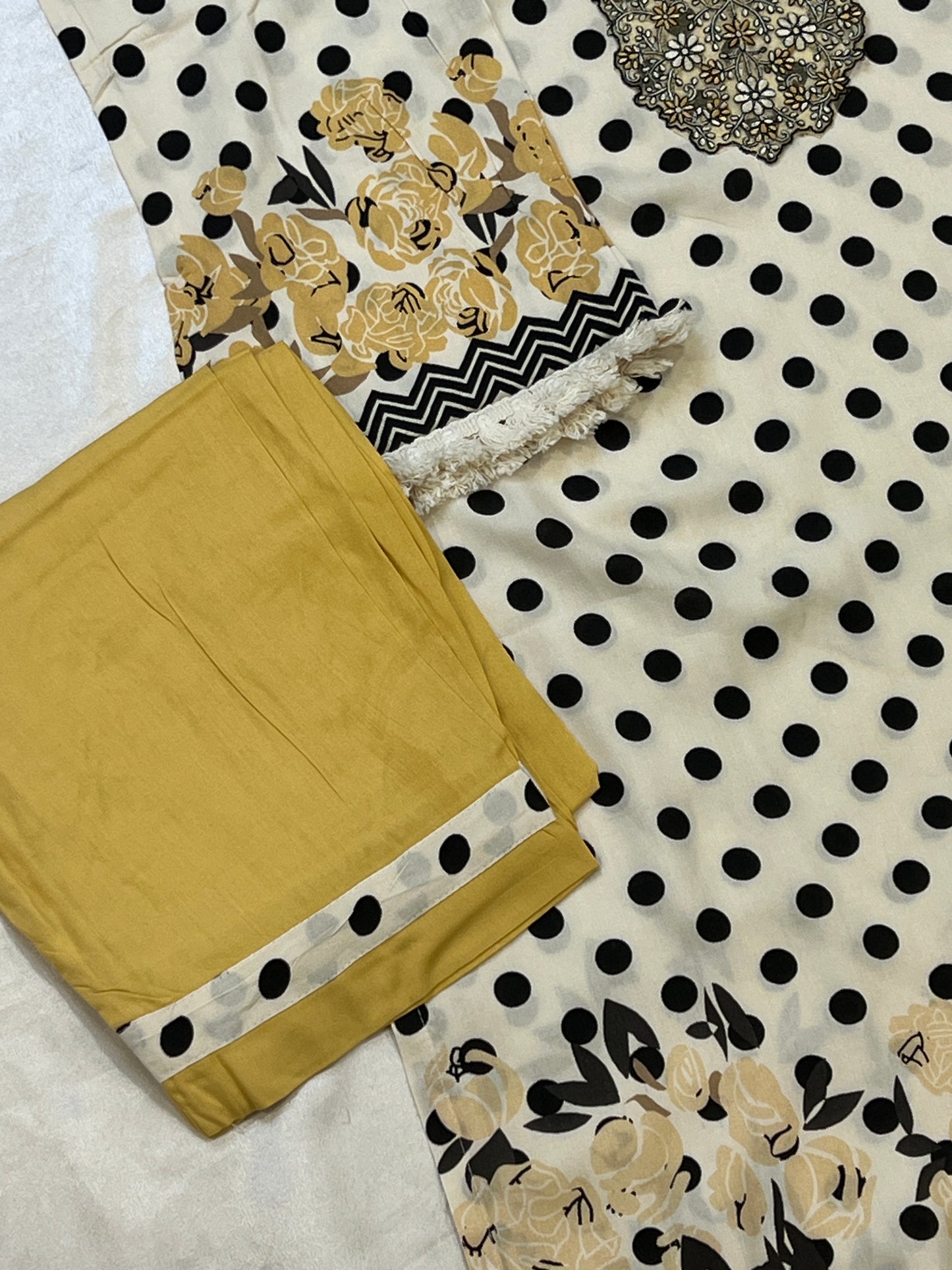 POLKA DOT COTTON READYMADE SUIT 4 Q