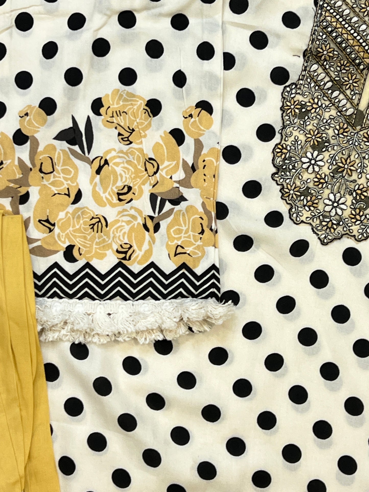 POLKA DOT COTTON READYMADE SUIT 4 Q