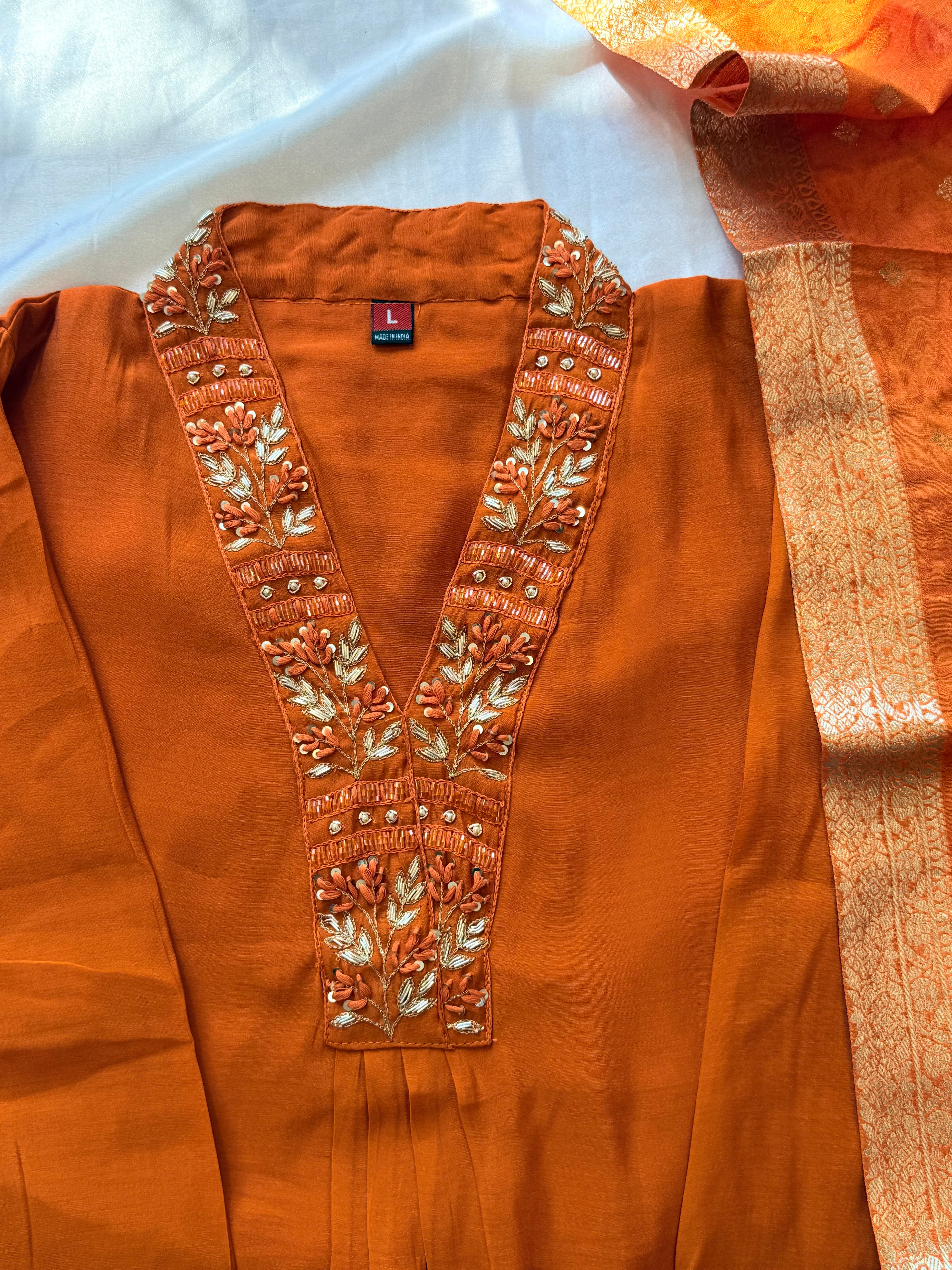 SABA MUL CHANDERI HANDWORK SUIT 5 Q