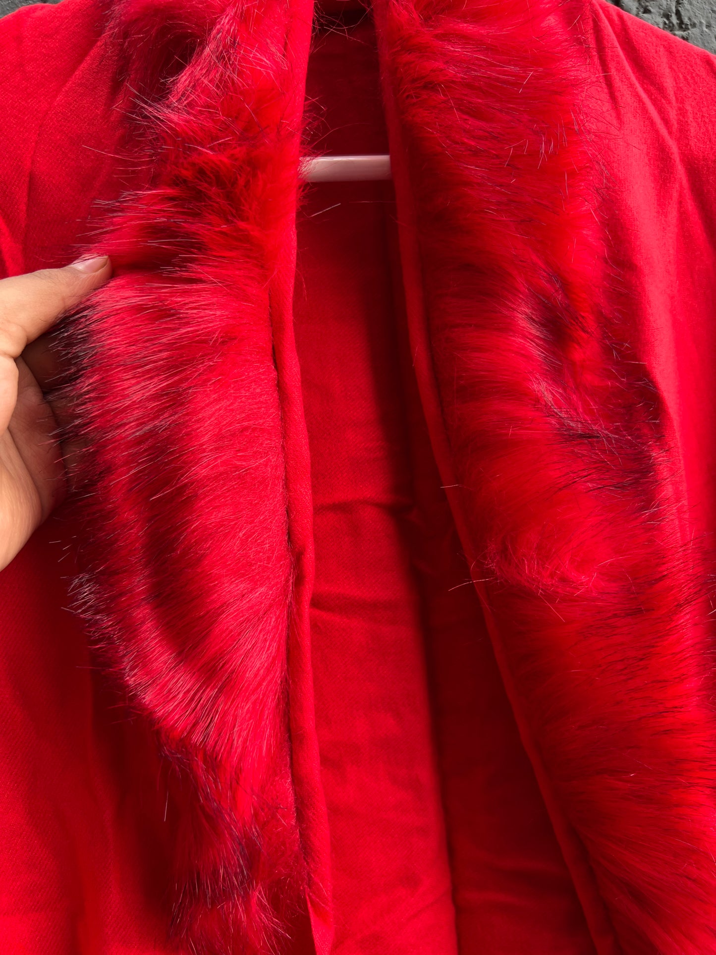 RED FUR COLLAR SHAWL