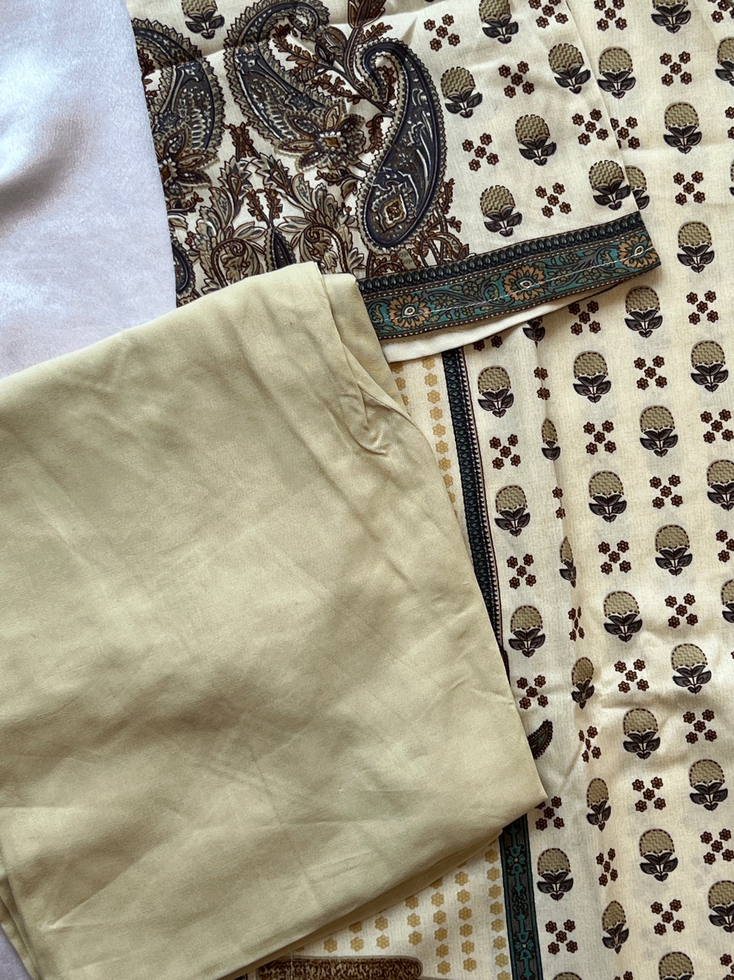 PAISLEY COTTON EMBROIDERY READYMADE SUIT 1 Q