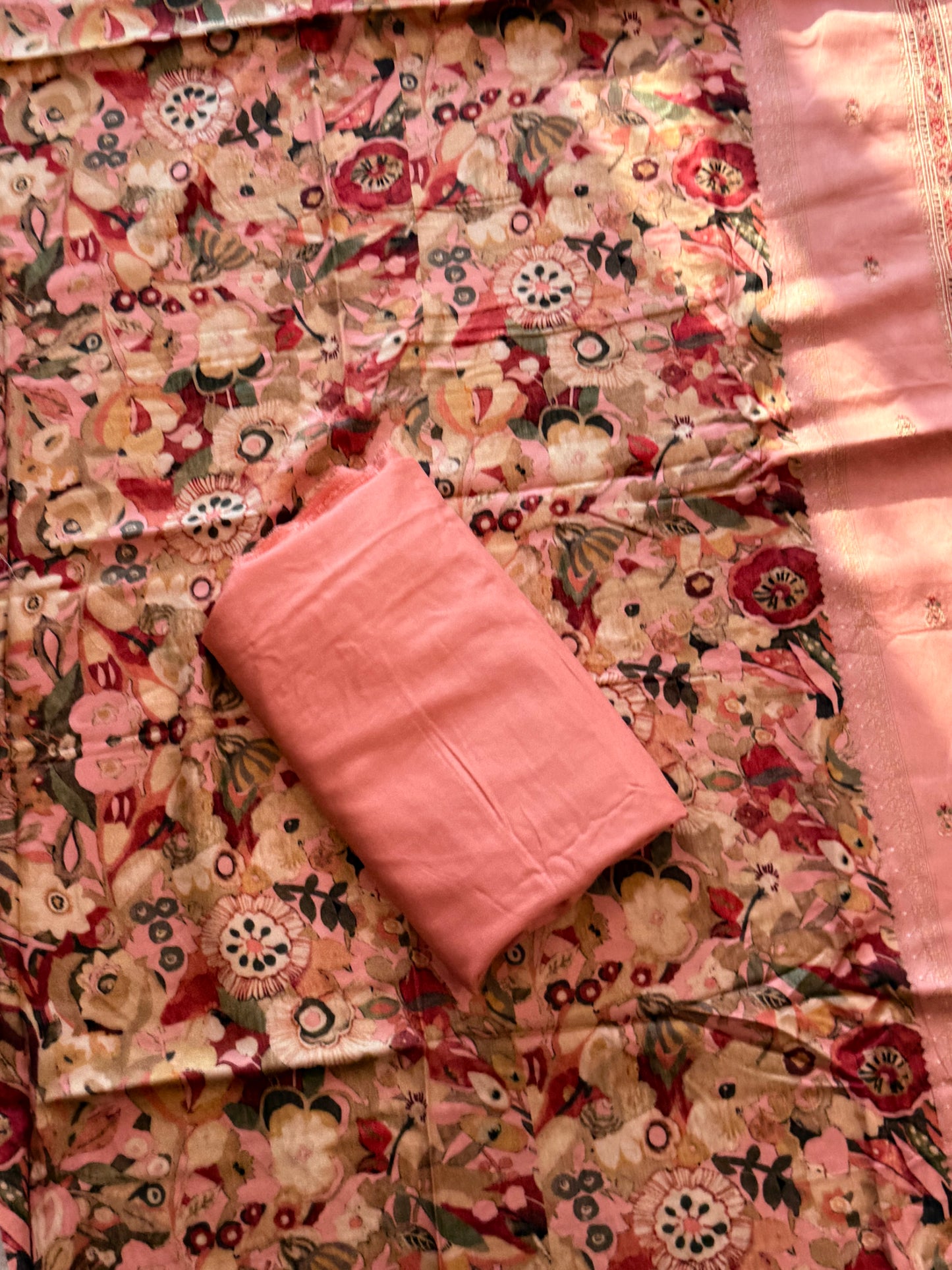 AARANYA LAWN EMBROIDERY SUIT 5 Q